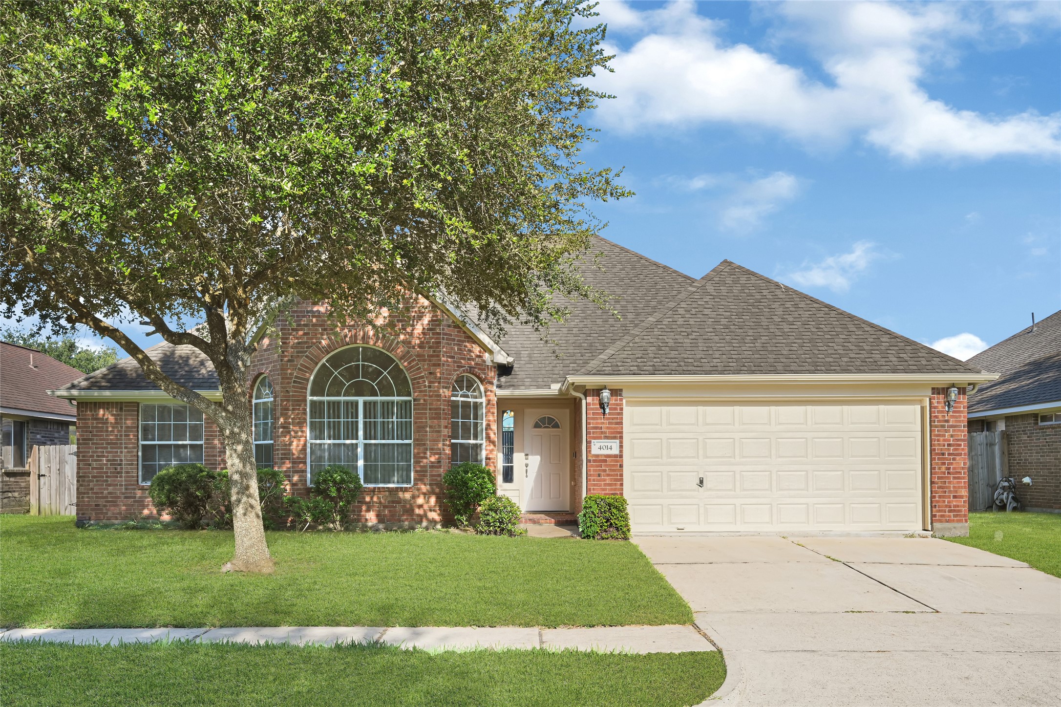 4014 Redwood Arbor Lane Property Photo 1