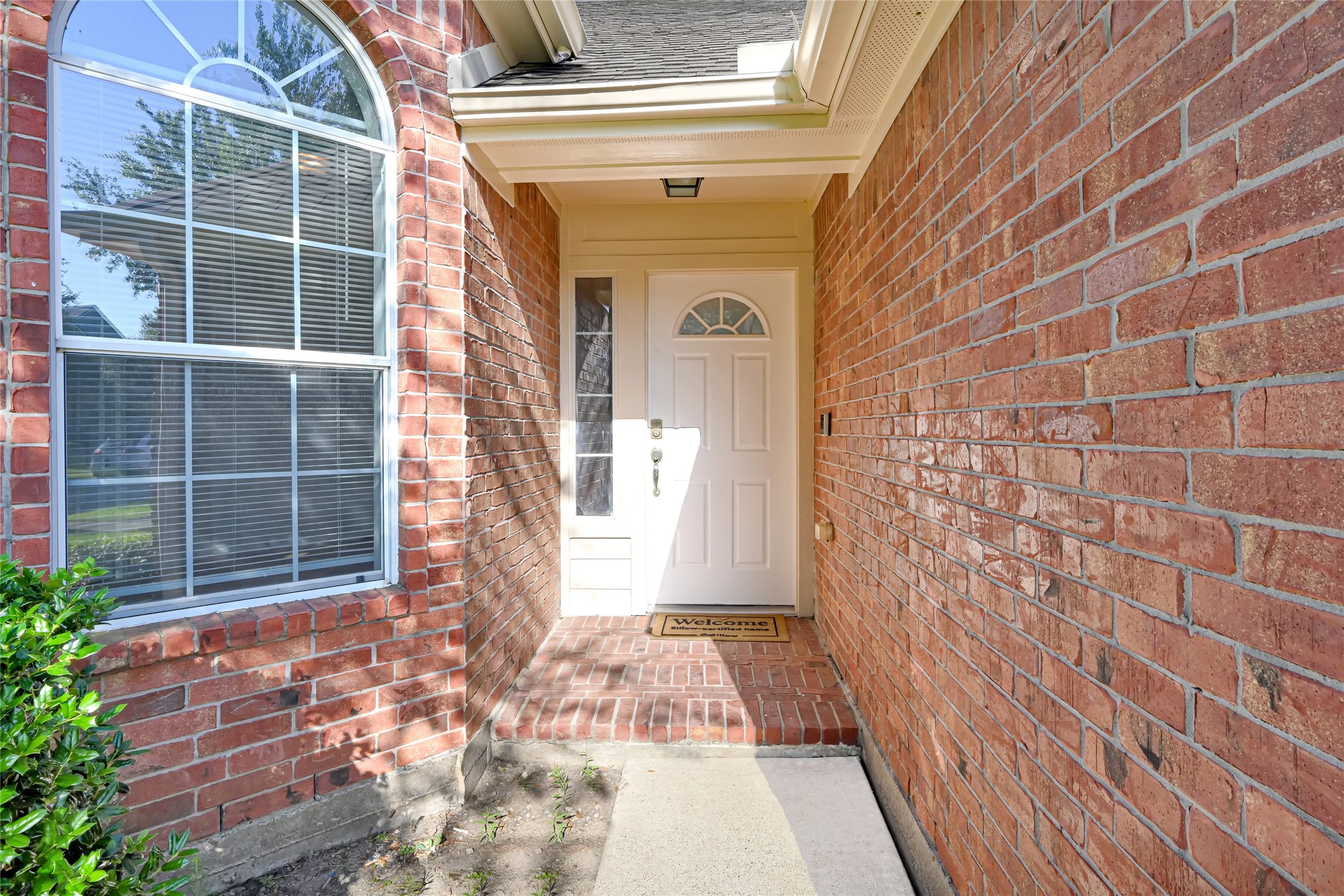 4014 Redwood Arbor Lane Property Photo 2