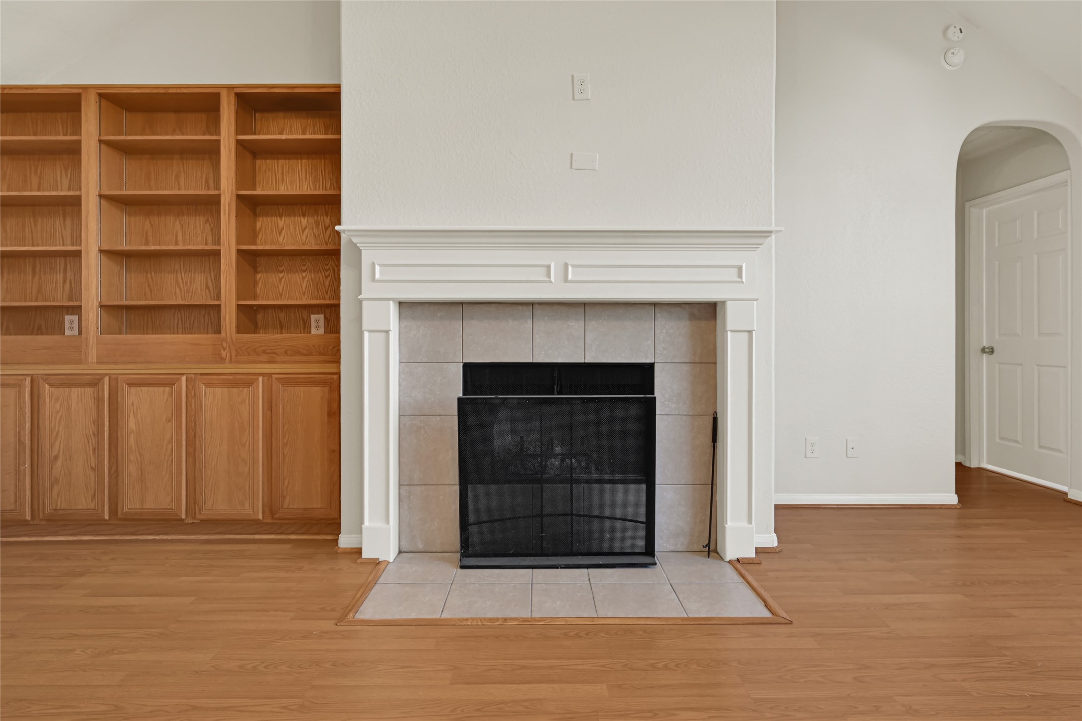 4014 Redwood Arbor Lane Property Photo 6