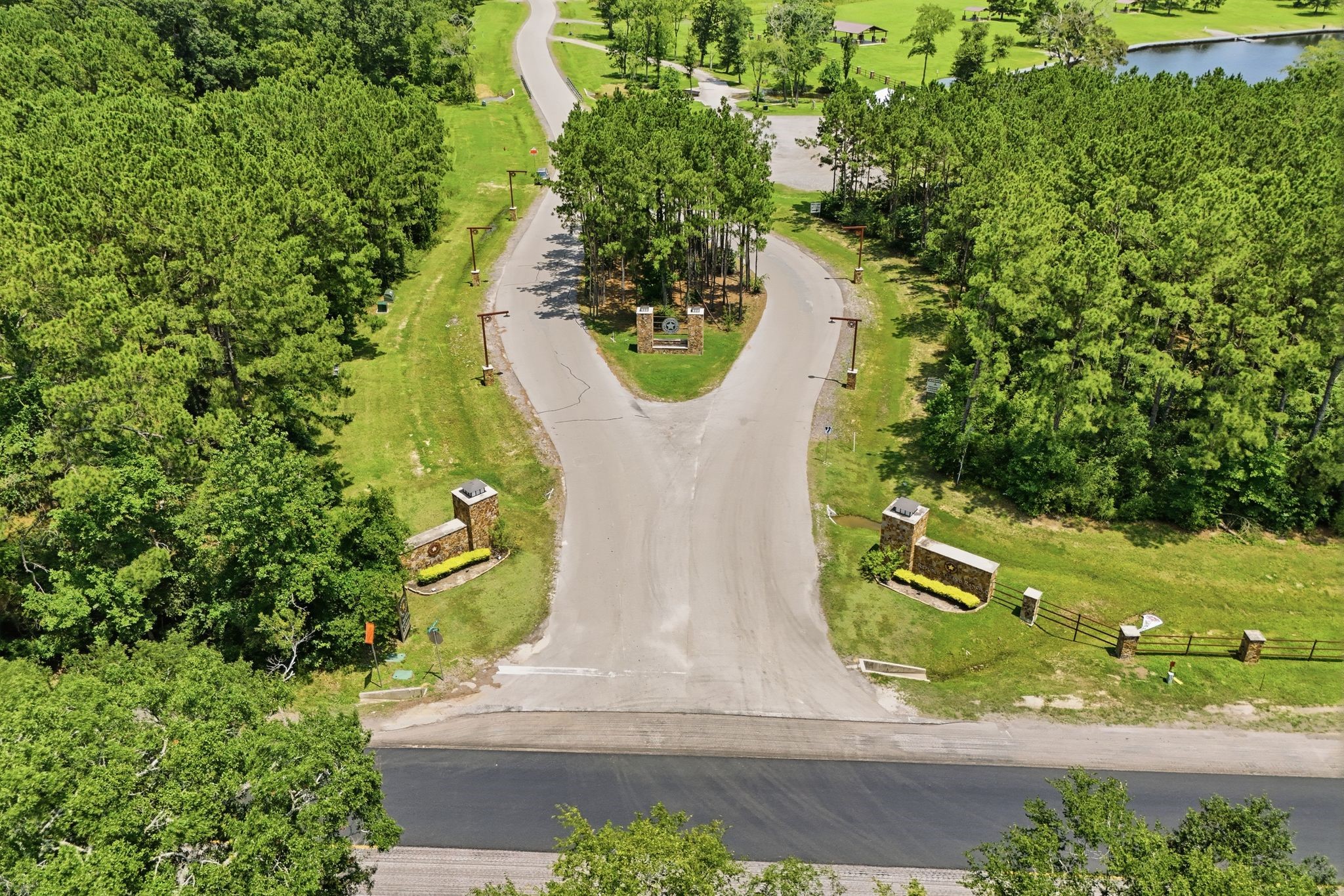 16222 Ridge Oak Road Property Photo 20