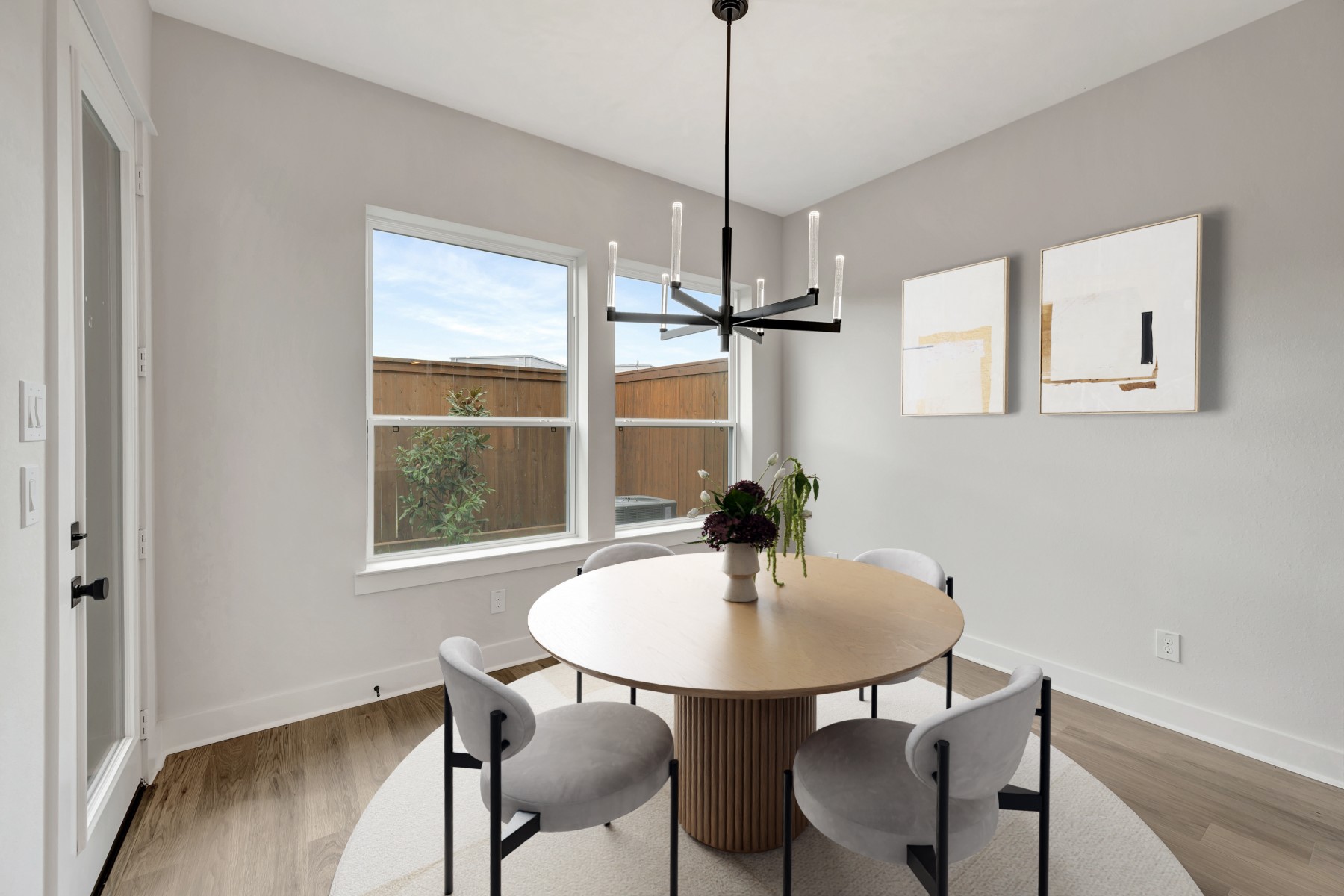 16021 Hayes Park Drive Property Photo 9