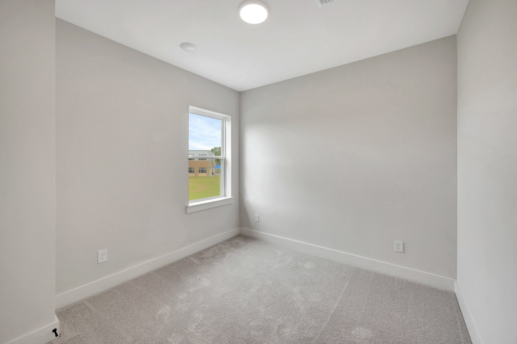 16021 Hayes Park Drive Property Photo 32