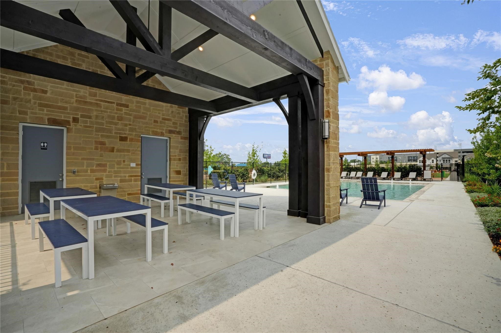 16021 Hayes Park Drive Property Photo 45