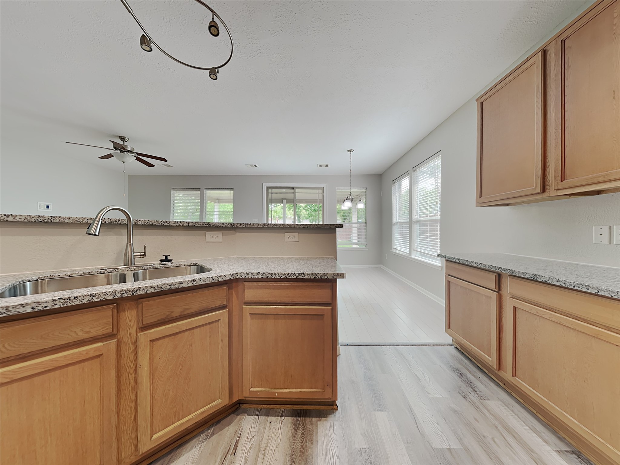 9443 Black Tooth Way Property Photo 6
