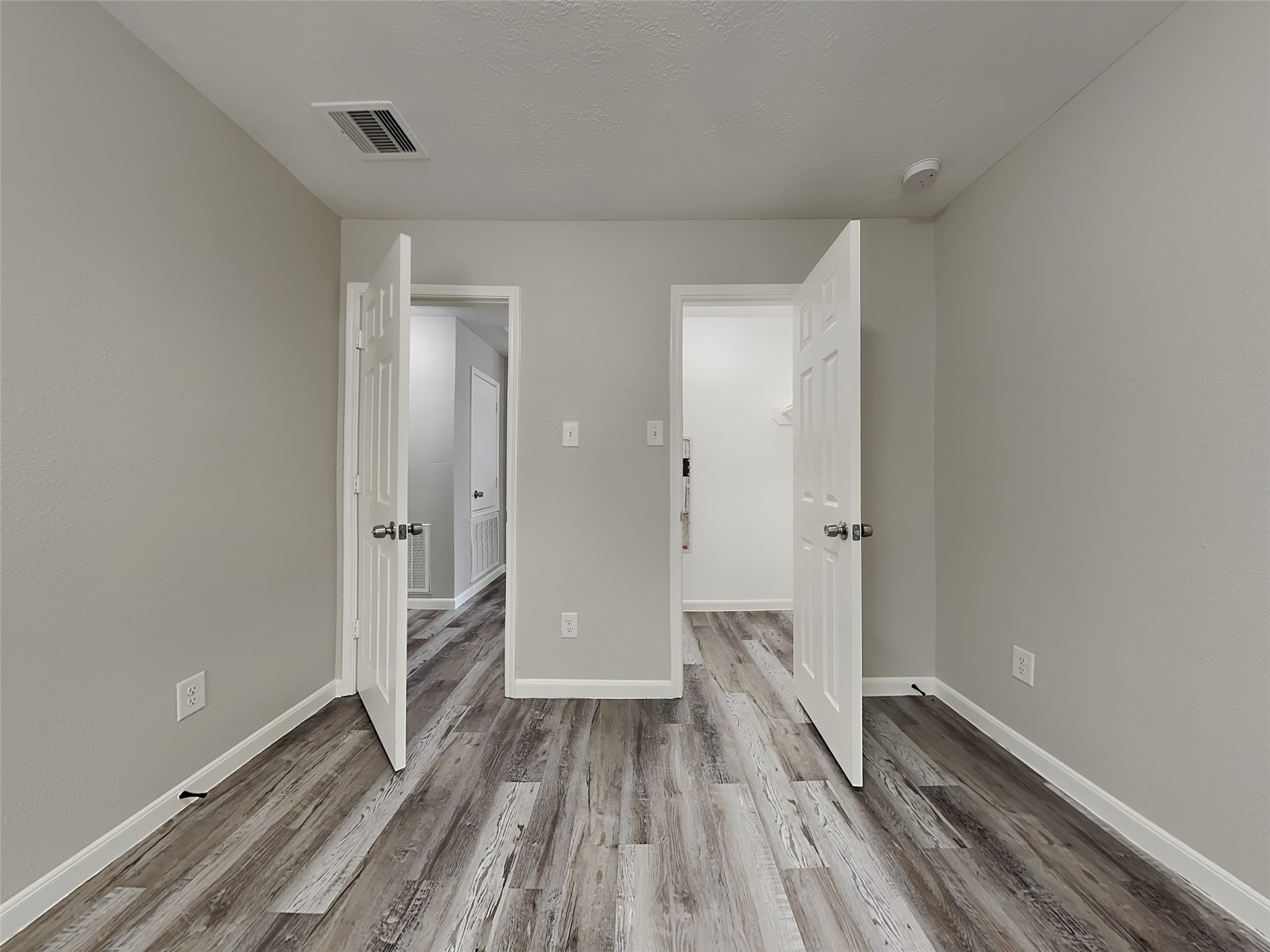 9443 Black Tooth Way Property Photo 14