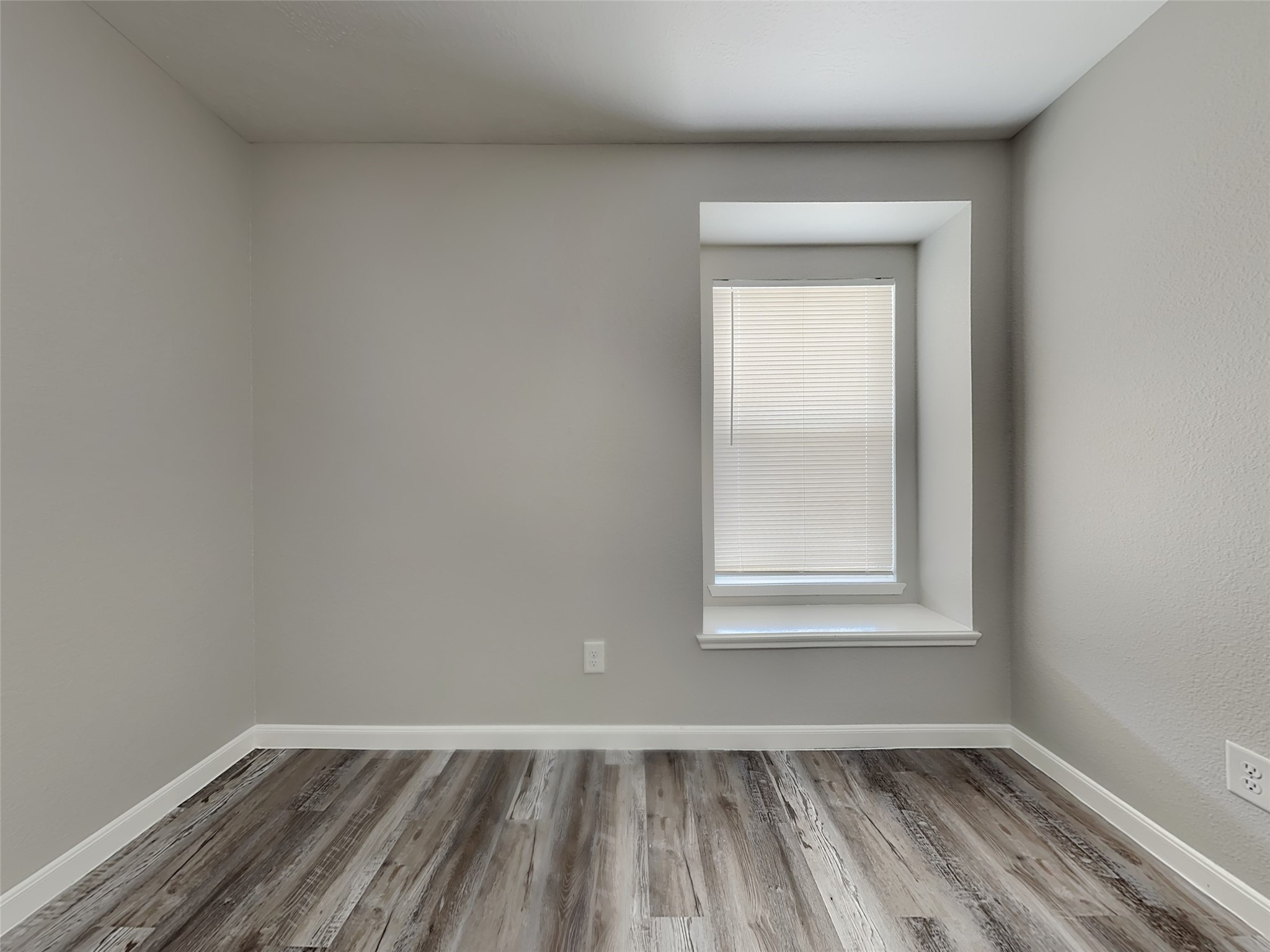 9443 Black Tooth Way Property Photo 15
