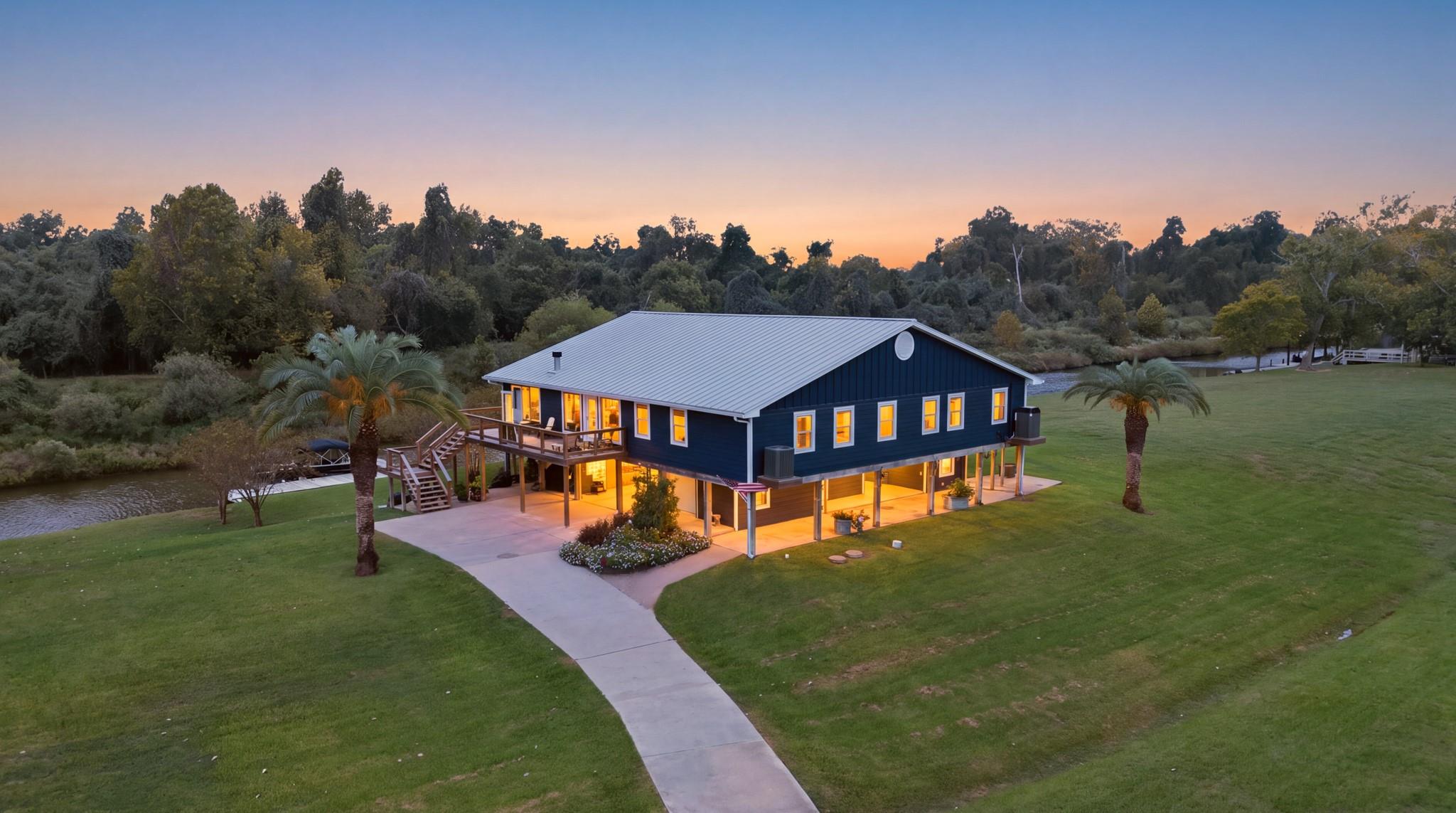 890 Exotic Isle Drive Property Photo 1