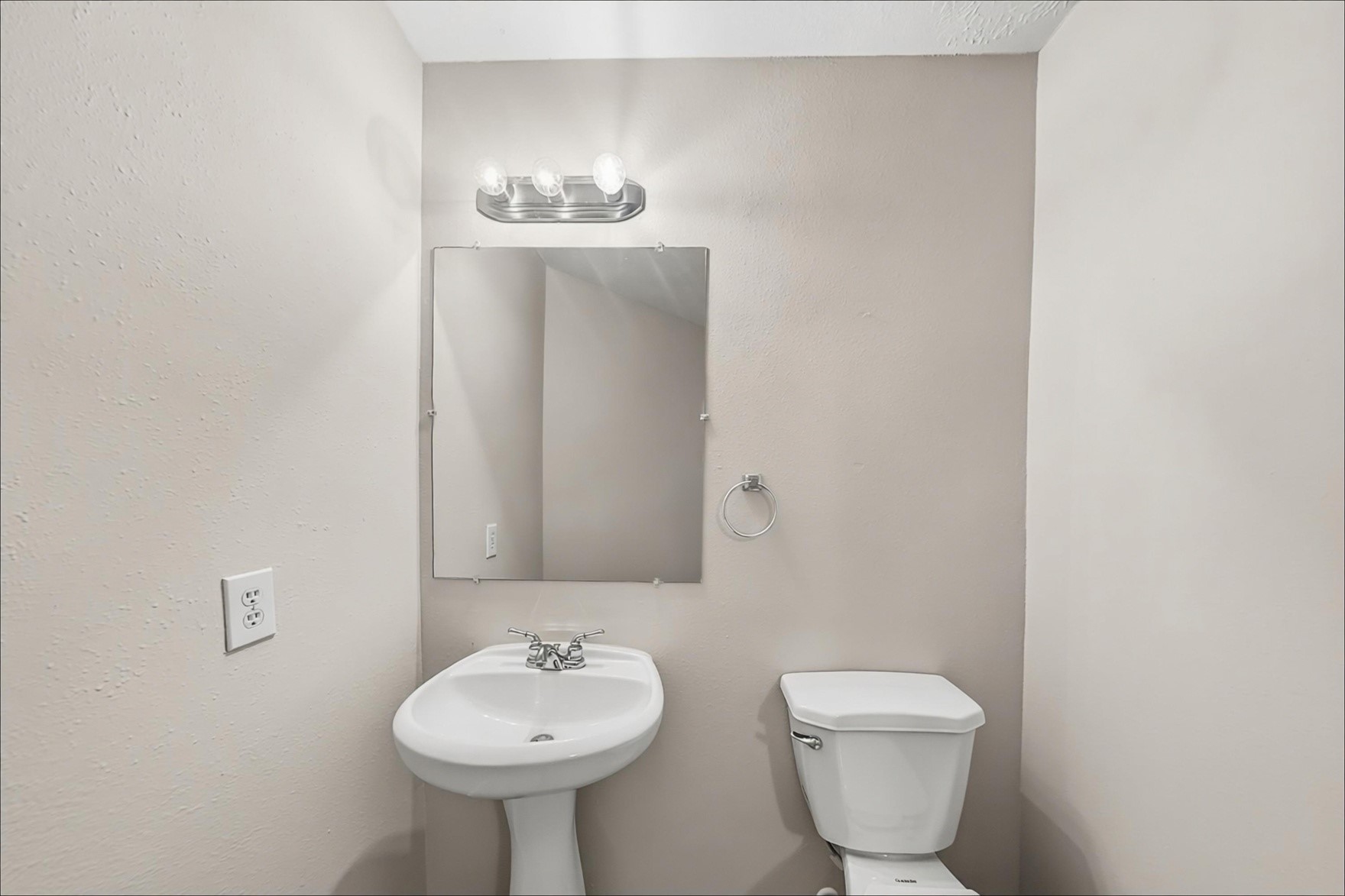 3430 Princeton Point Court Property Photo 8