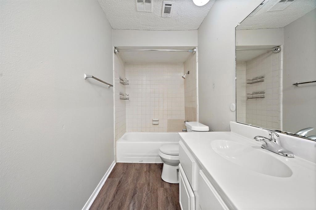 7700 Creekbend Drive 88 Property Photo 4