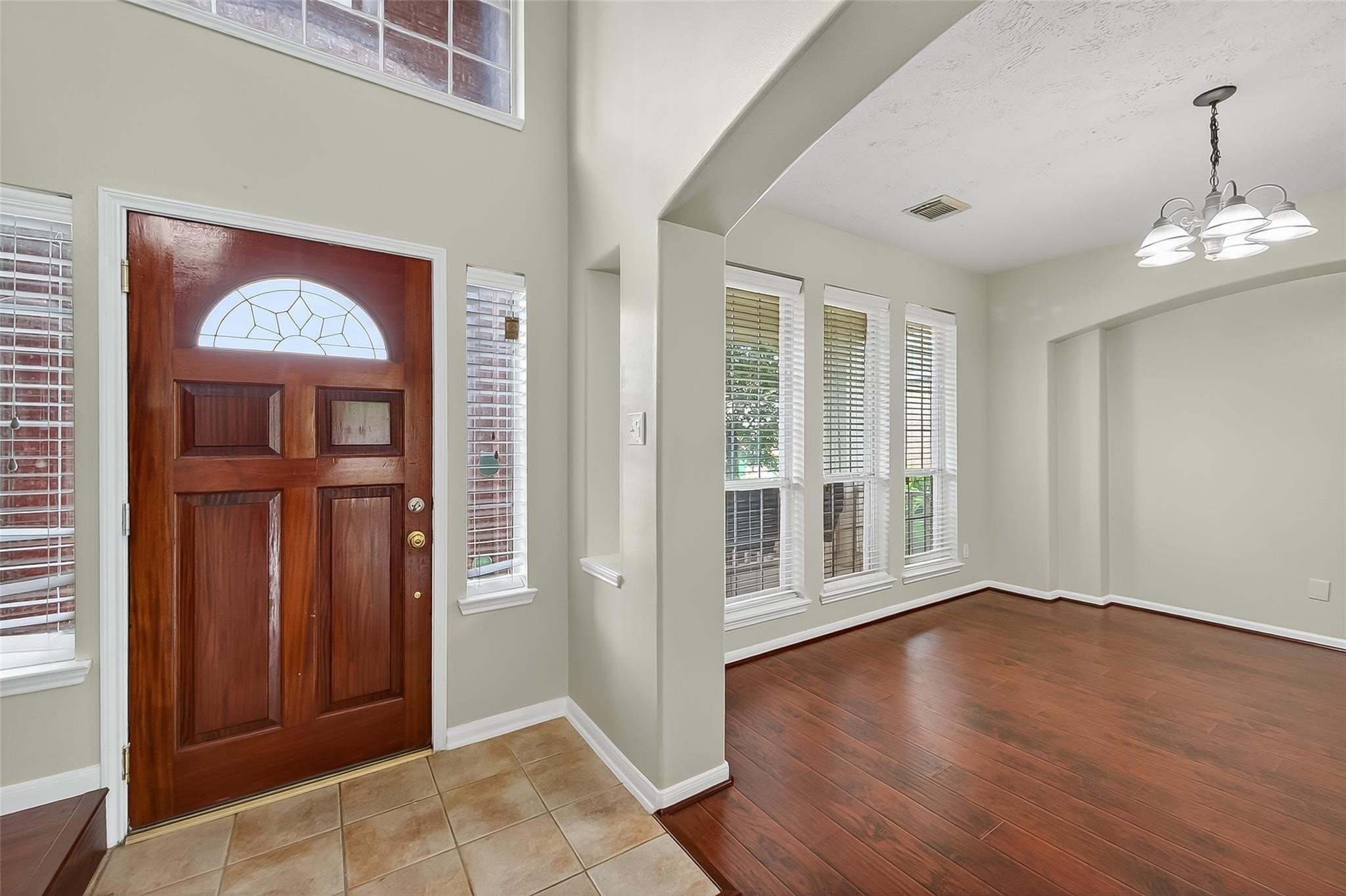 16642 Chinn Ridge Lane Property Photo 3