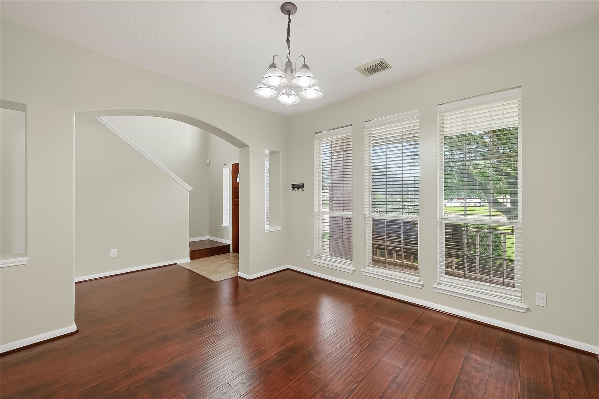 16642 Chinn Ridge Lane Property Photo 5