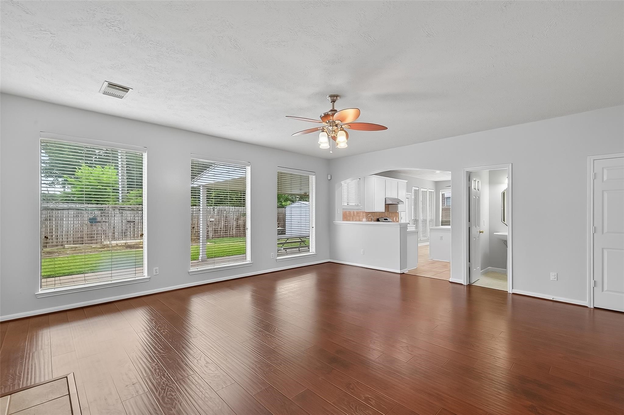 16642 Chinn Ridge Lane Property Photo 9