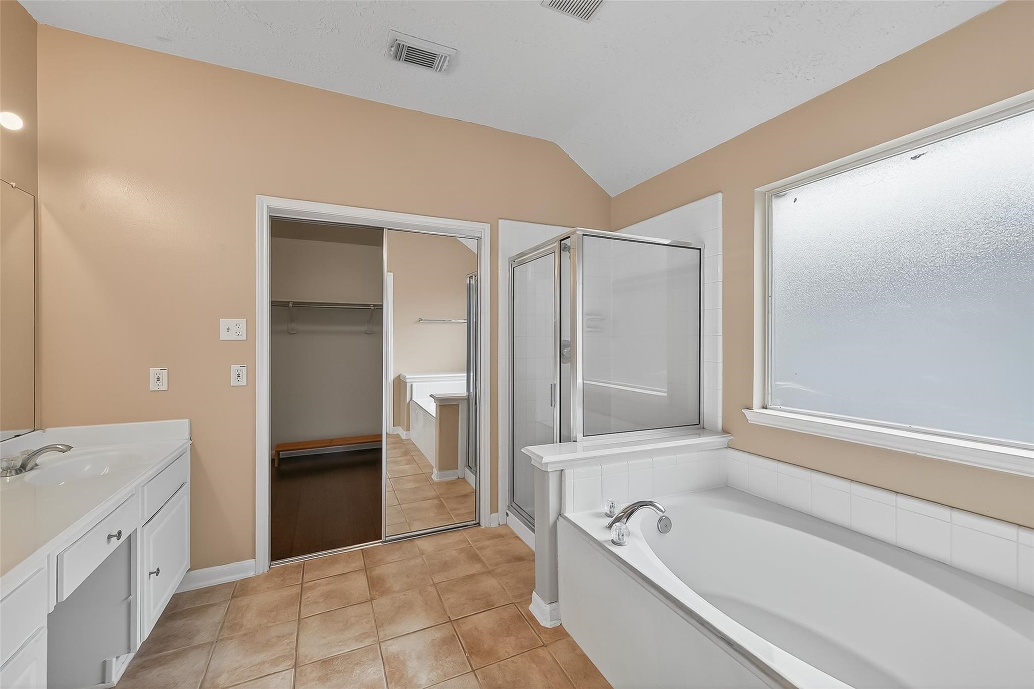 16642 Chinn Ridge Lane Property Photo 18