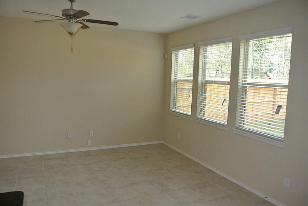 1742 Parkside Shores Lane Property Photo 5