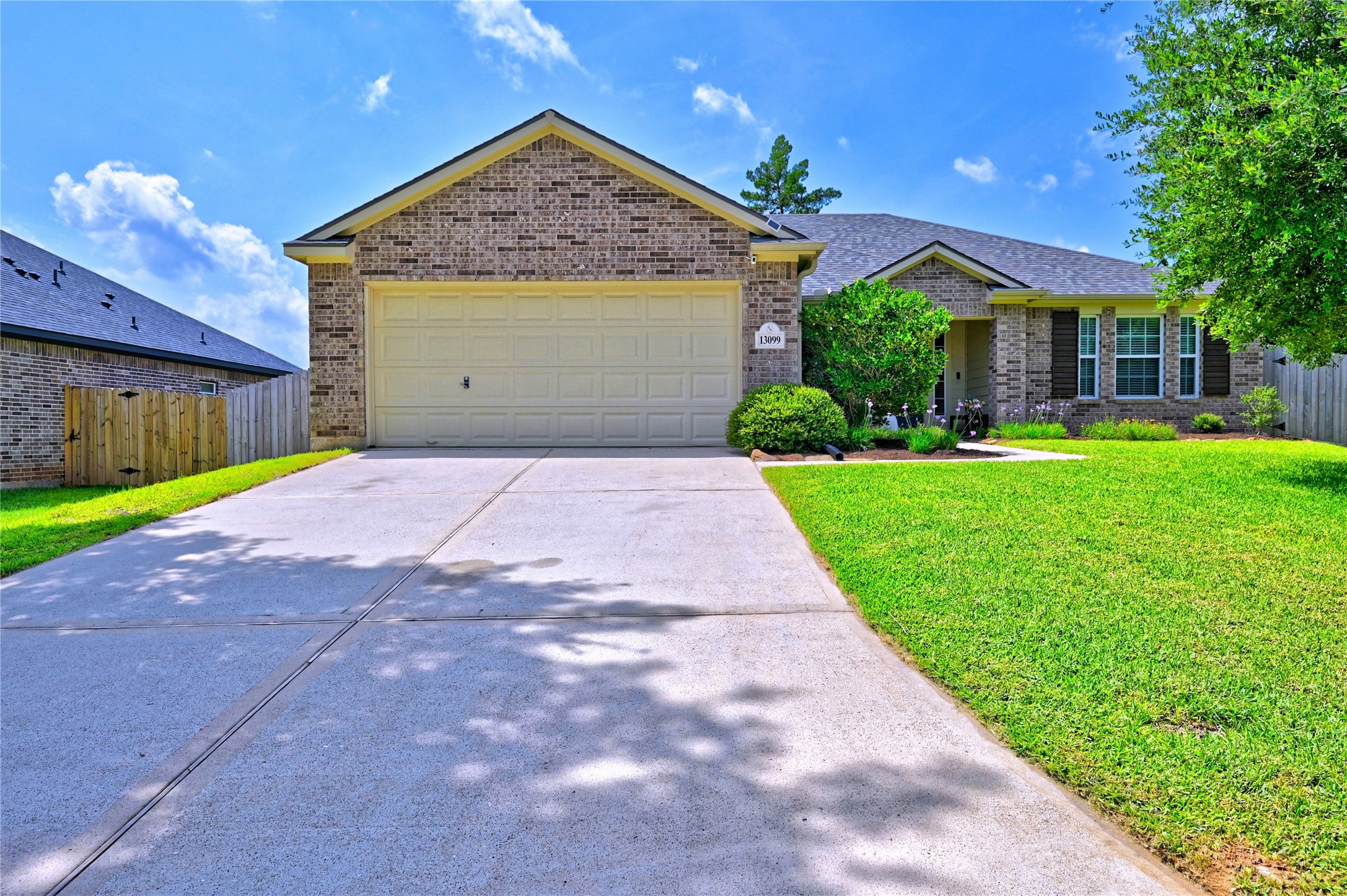 13099 Greenbriar Property Photo 1