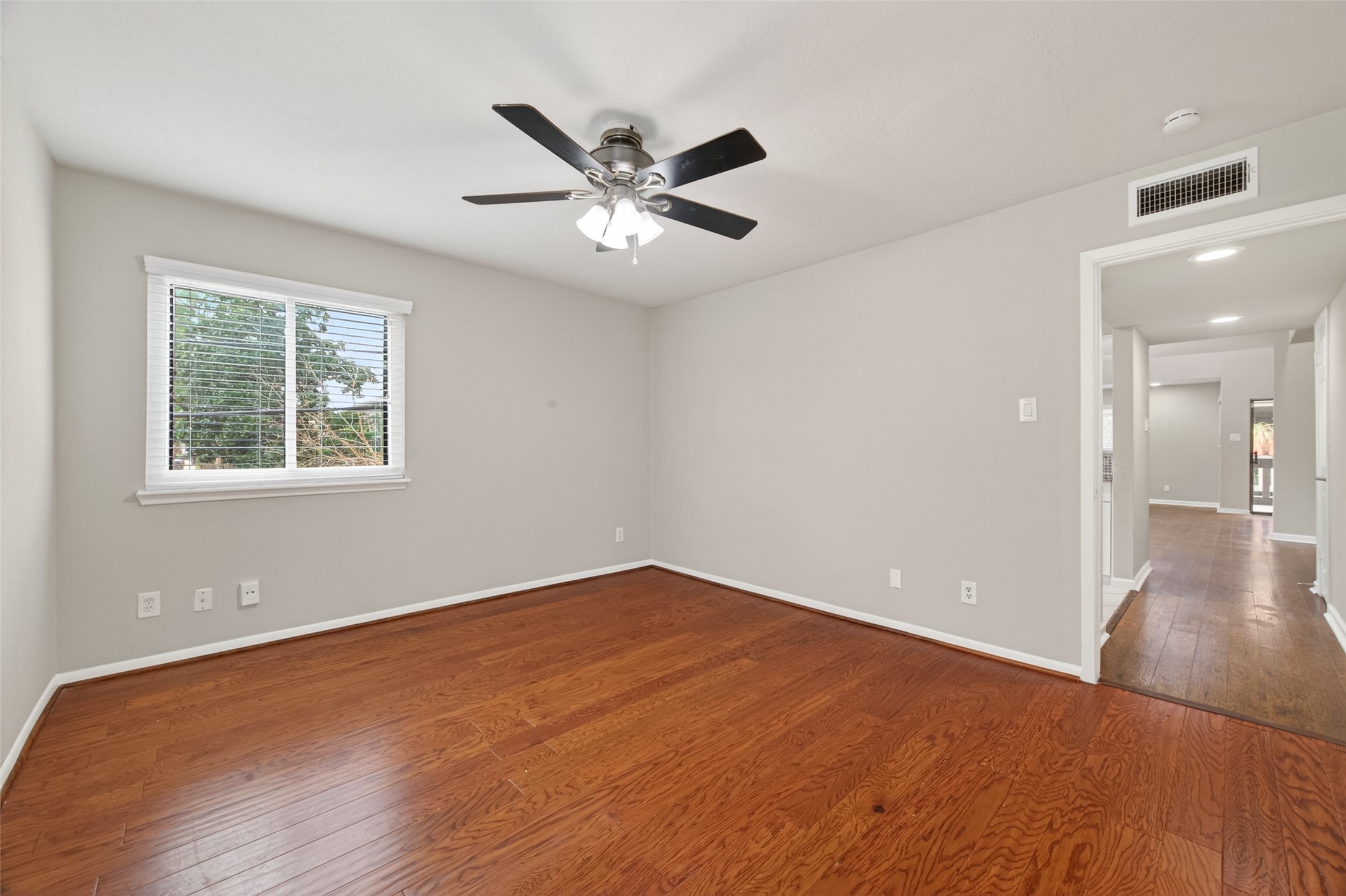 1114 Augusta Drive 10 Property Photo 26