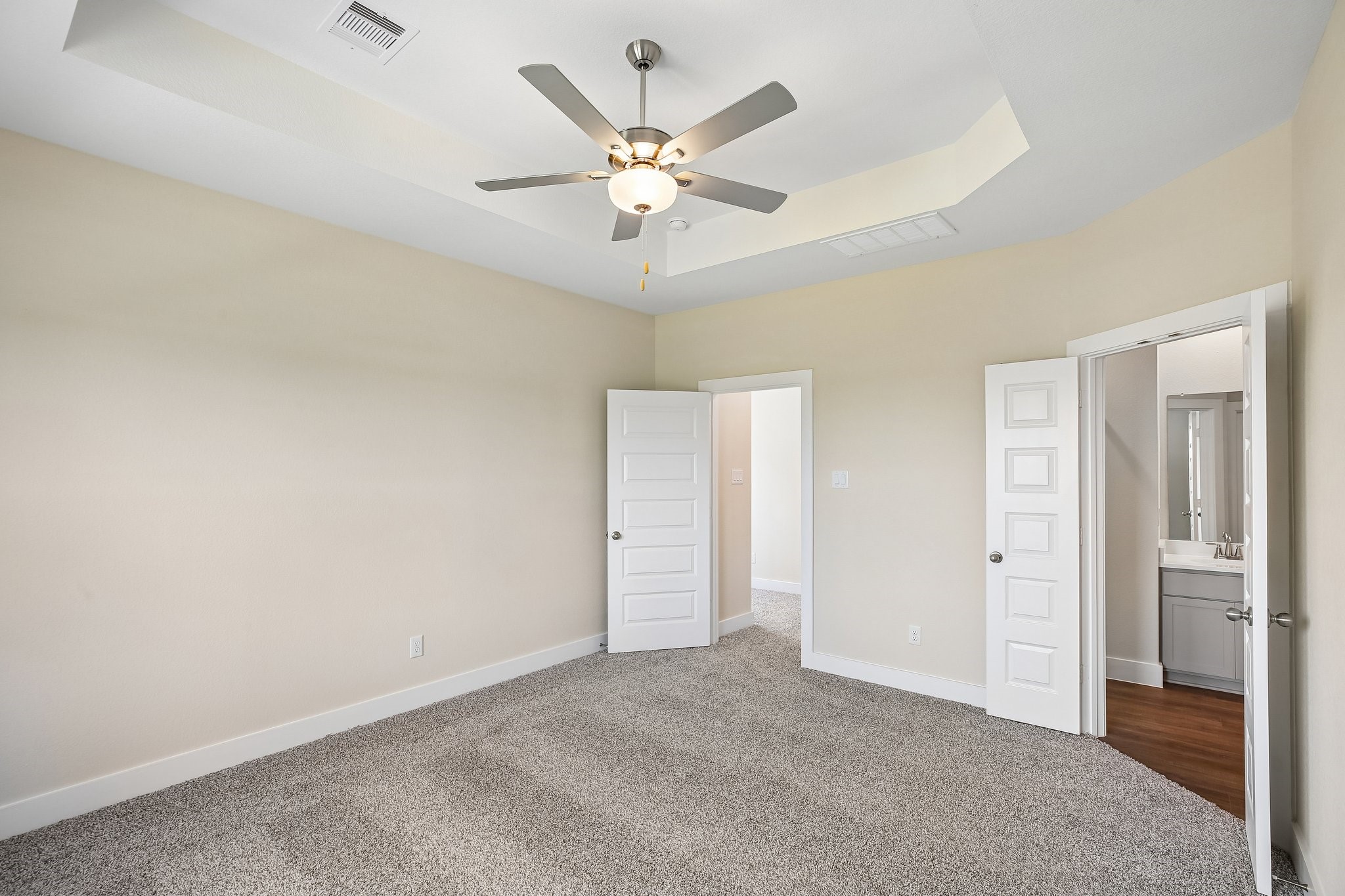 3009 La Rambla Drive Property Photo 11