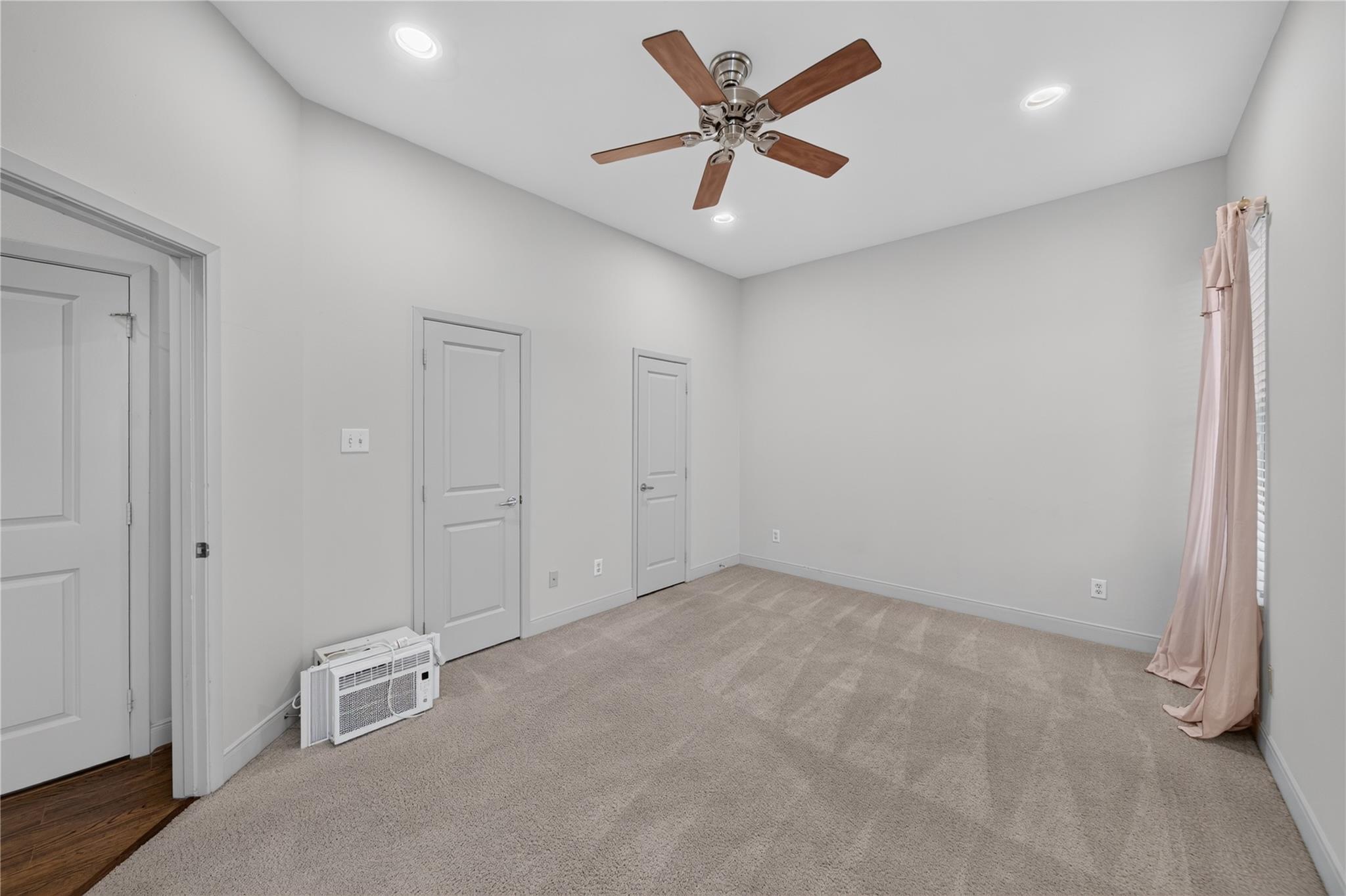 818 Lester Street Property Photo 41