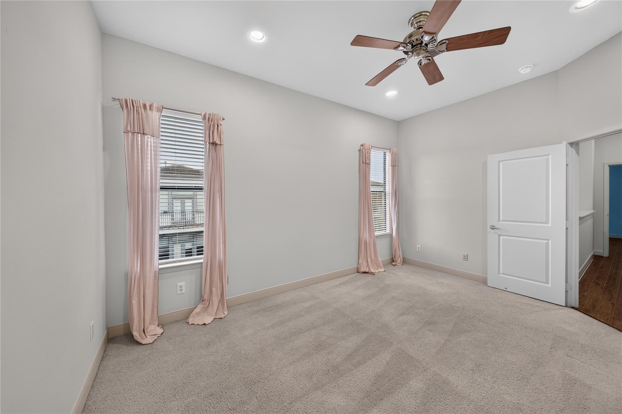 818 Lester Street Property Photo 42