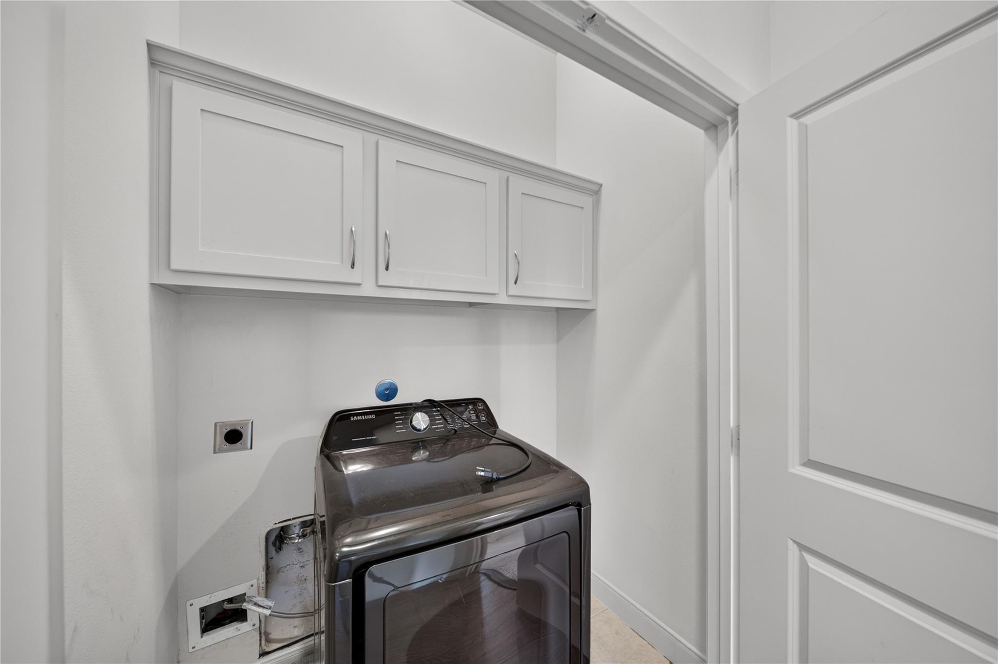 818 Lester Street Property Photo 45