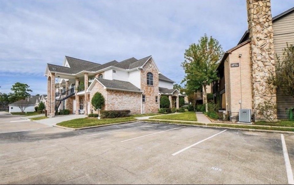 12755 Mill Ridge Dr 905 Property Photo 2