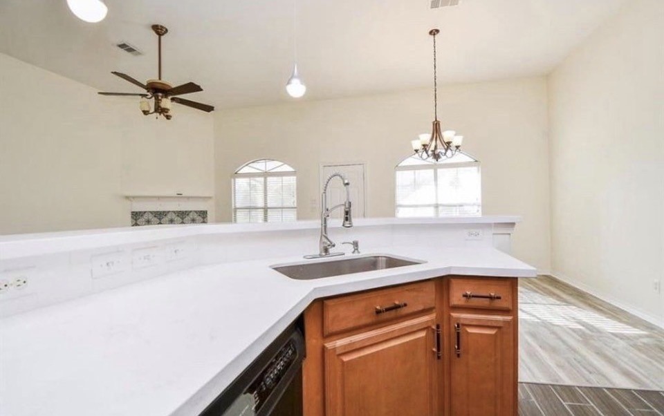 12755 Mill Ridge Dr 905 Property Photo 10
