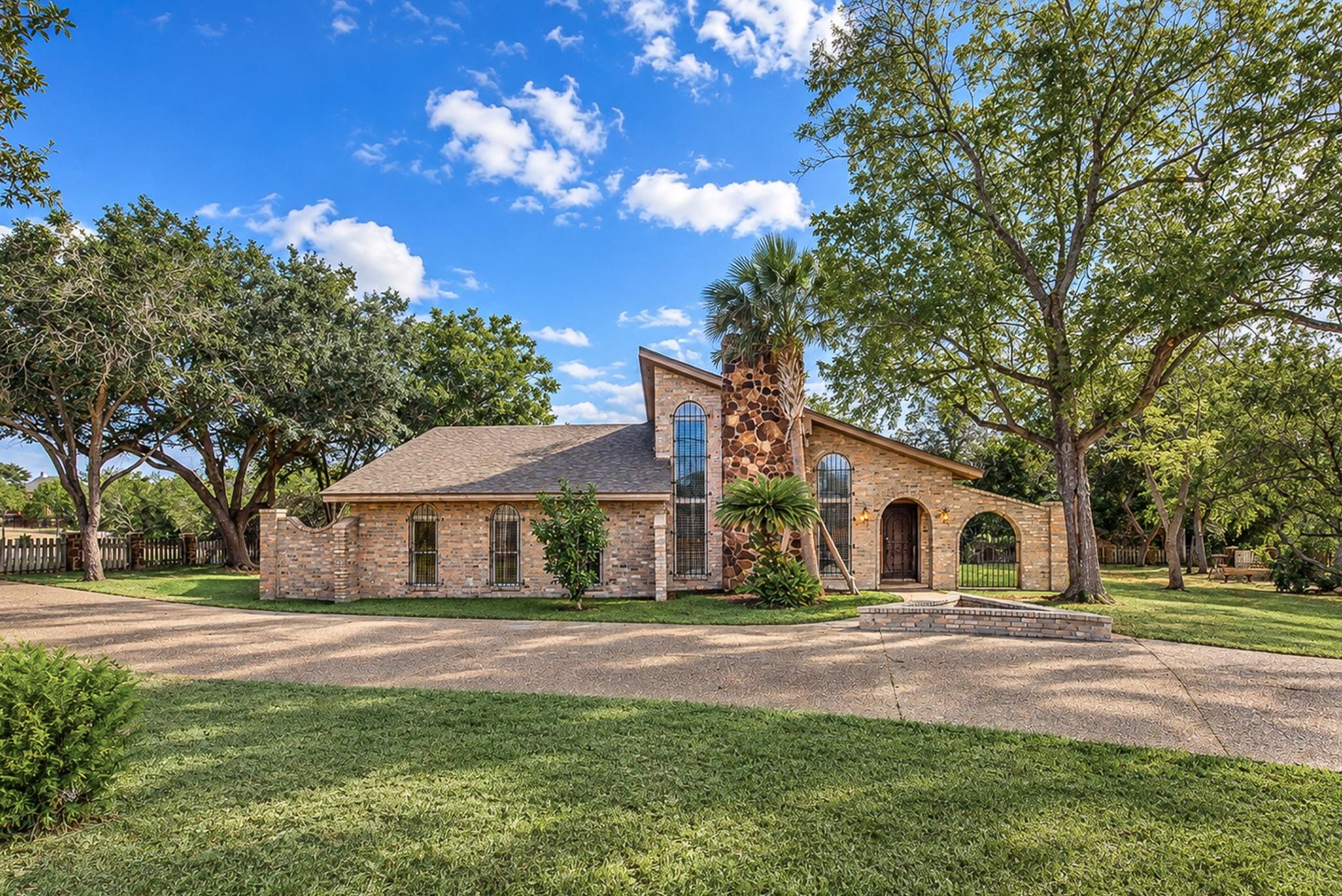 4402 Hart Road