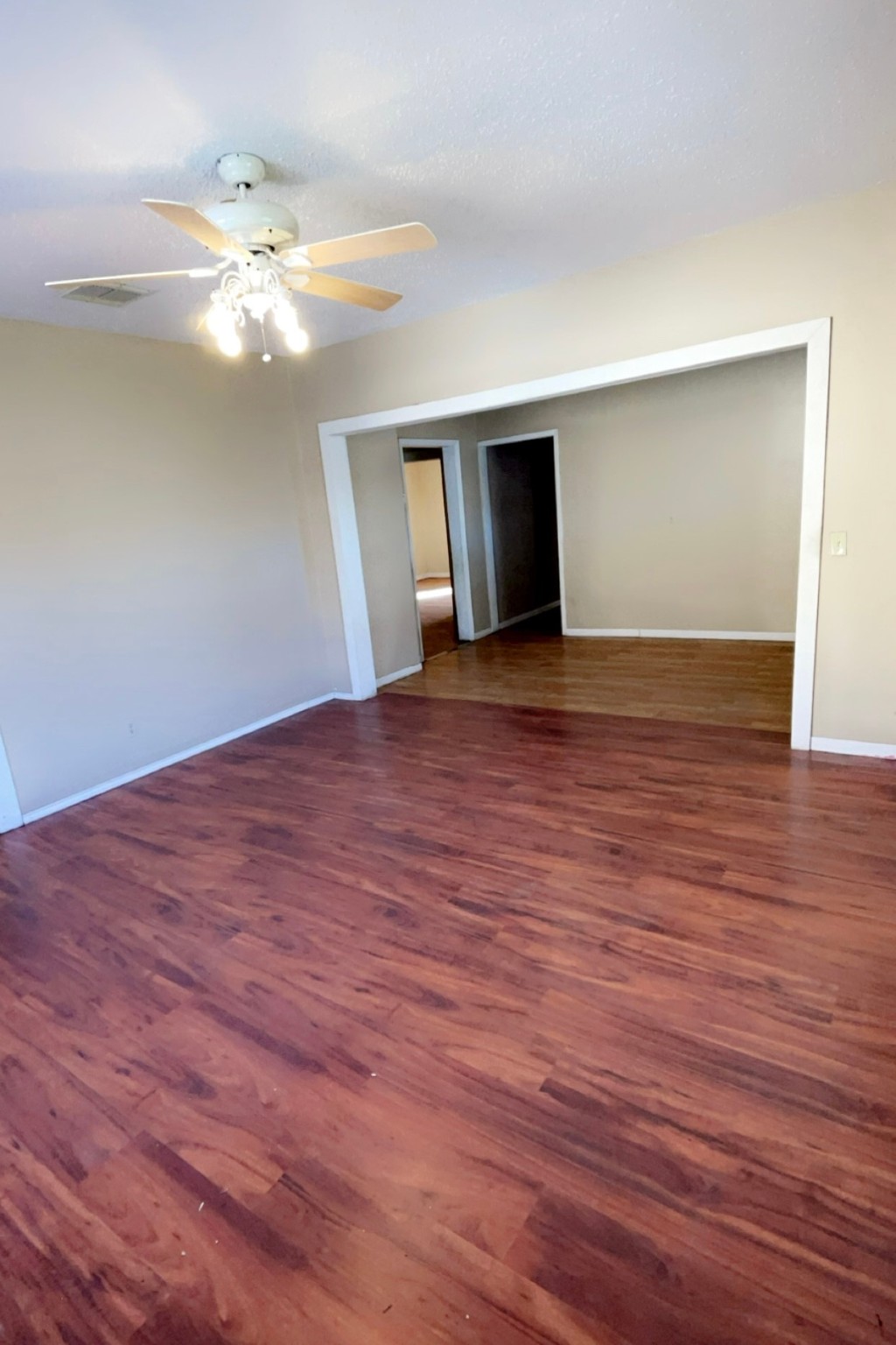 510 W 5th Street Property Photo 6