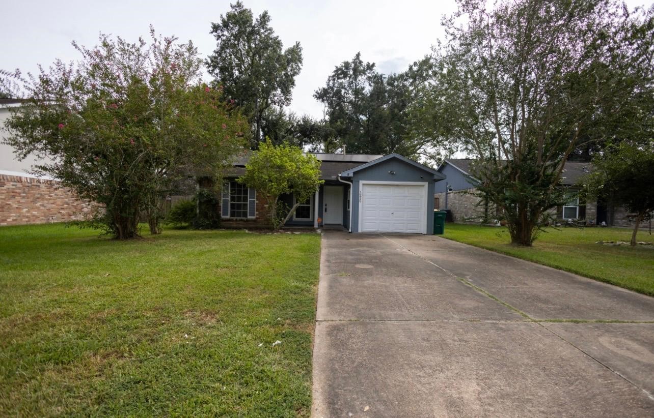 3226 Abbey Field Lane Property Photo 1