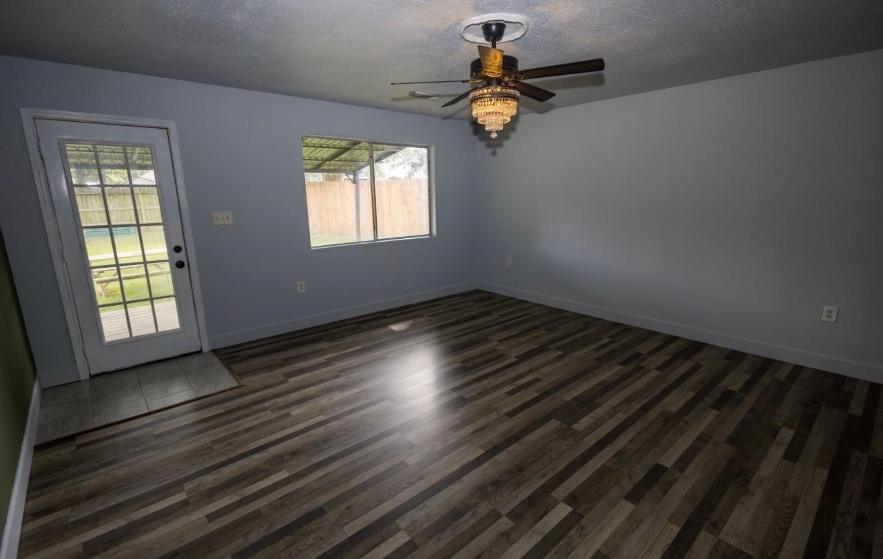 3226 Abbey Field Lane Property Photo 11