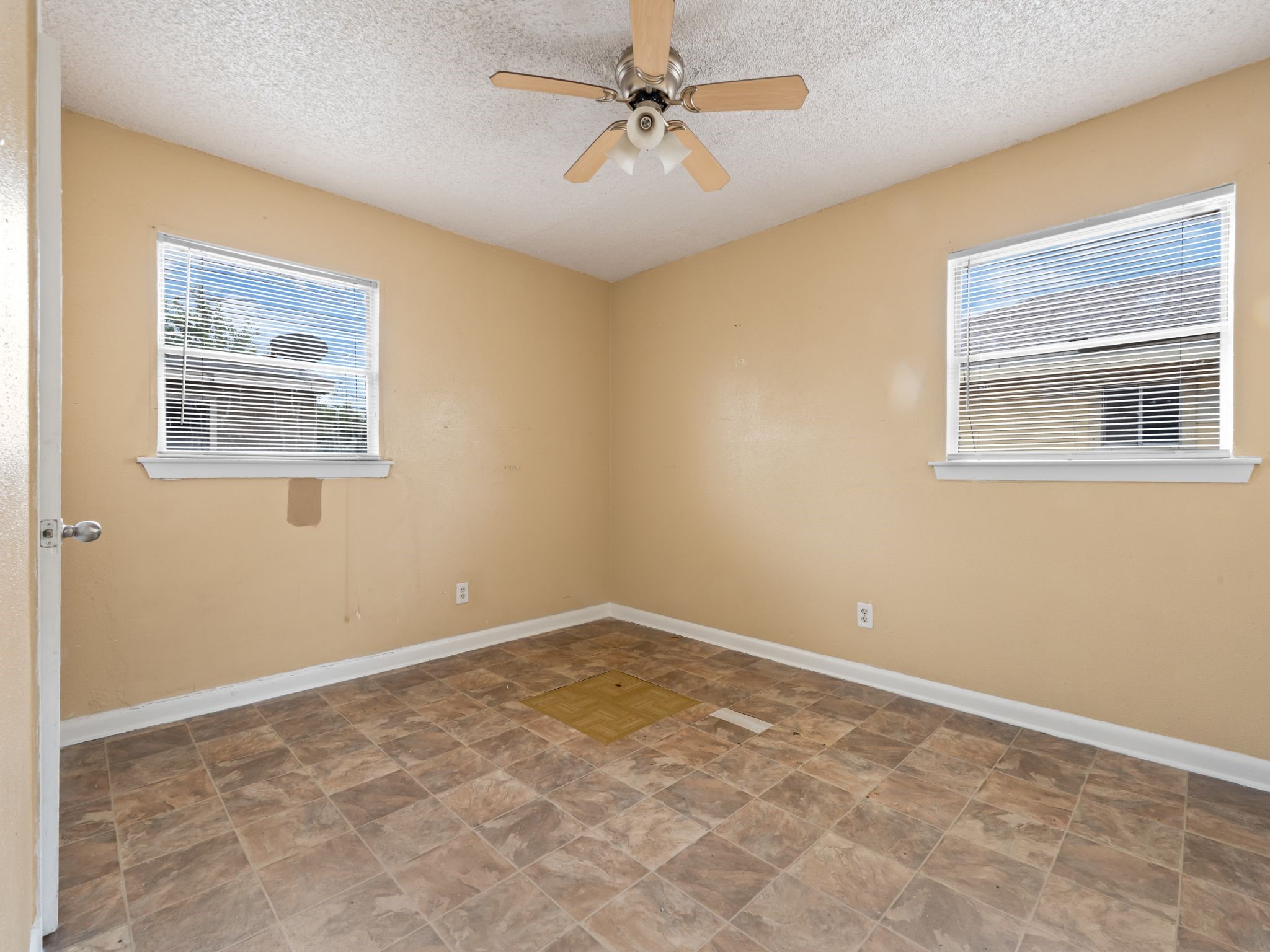 7410 Lindencrest Street Property Photo 18