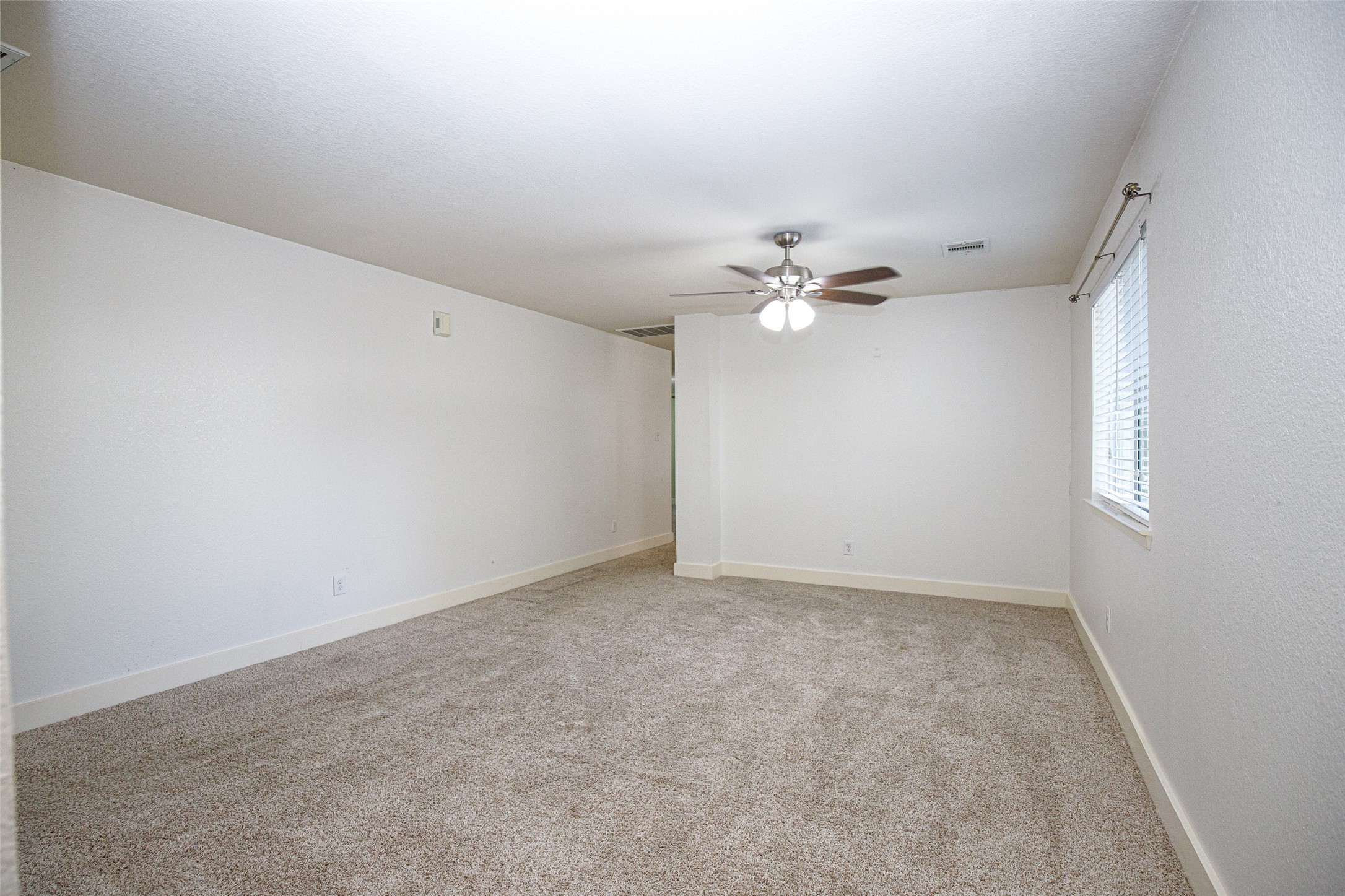 3970 Southern Bend Property Photo 2