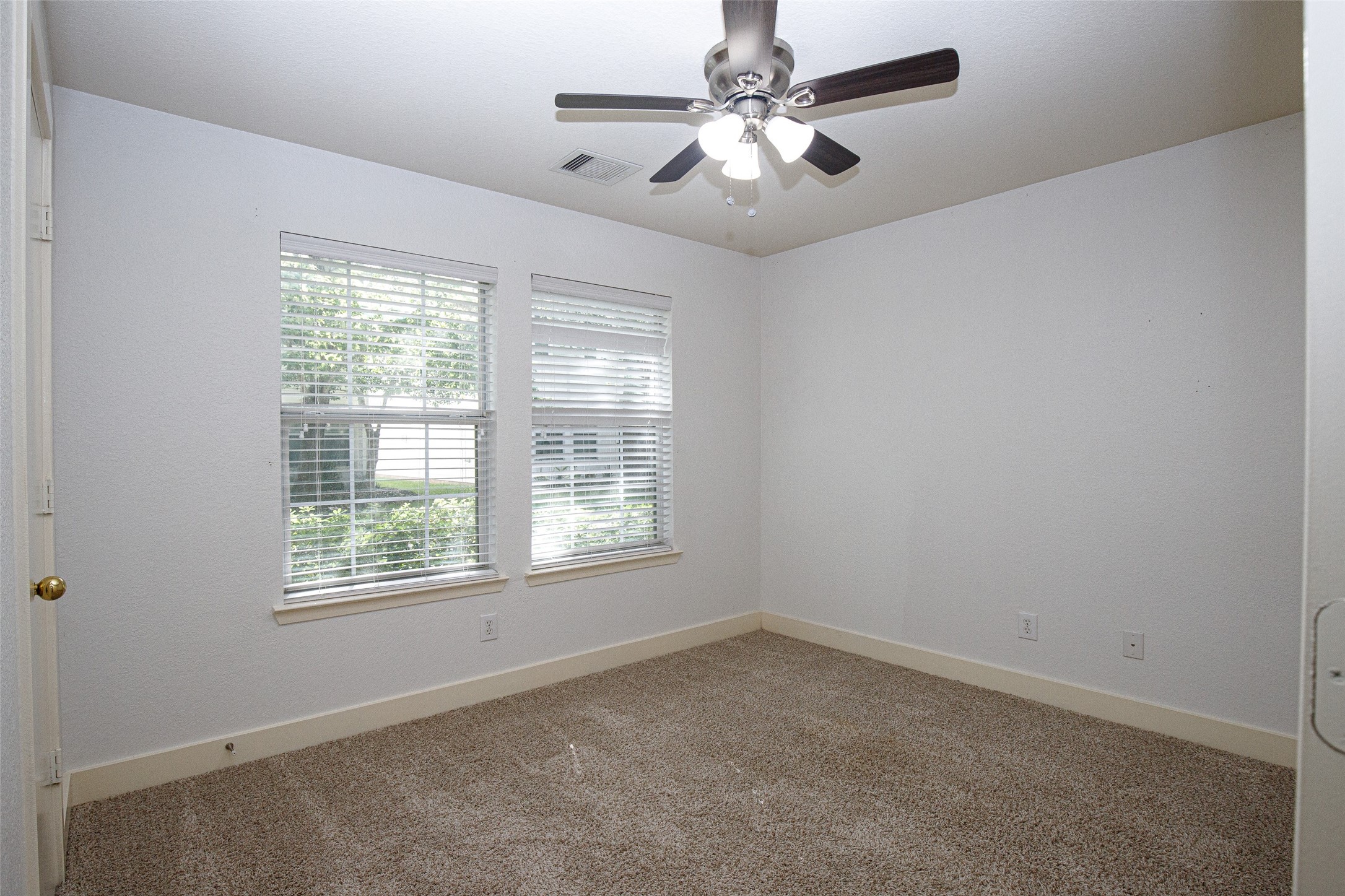 3970 Southern Bend Property Photo 12