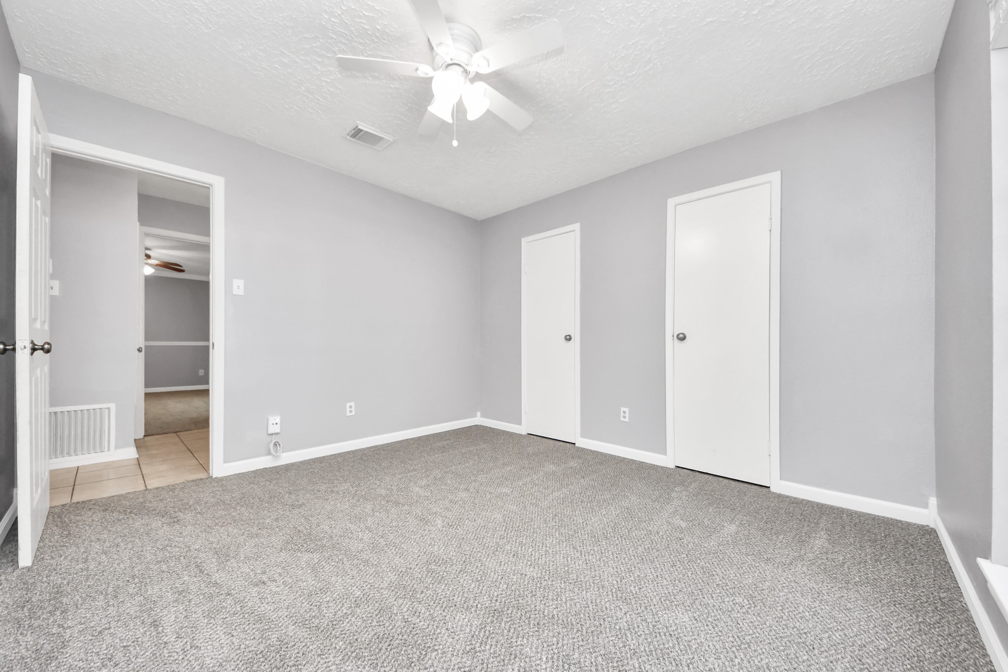 5409 Stone Creek Drive Property Photo 11