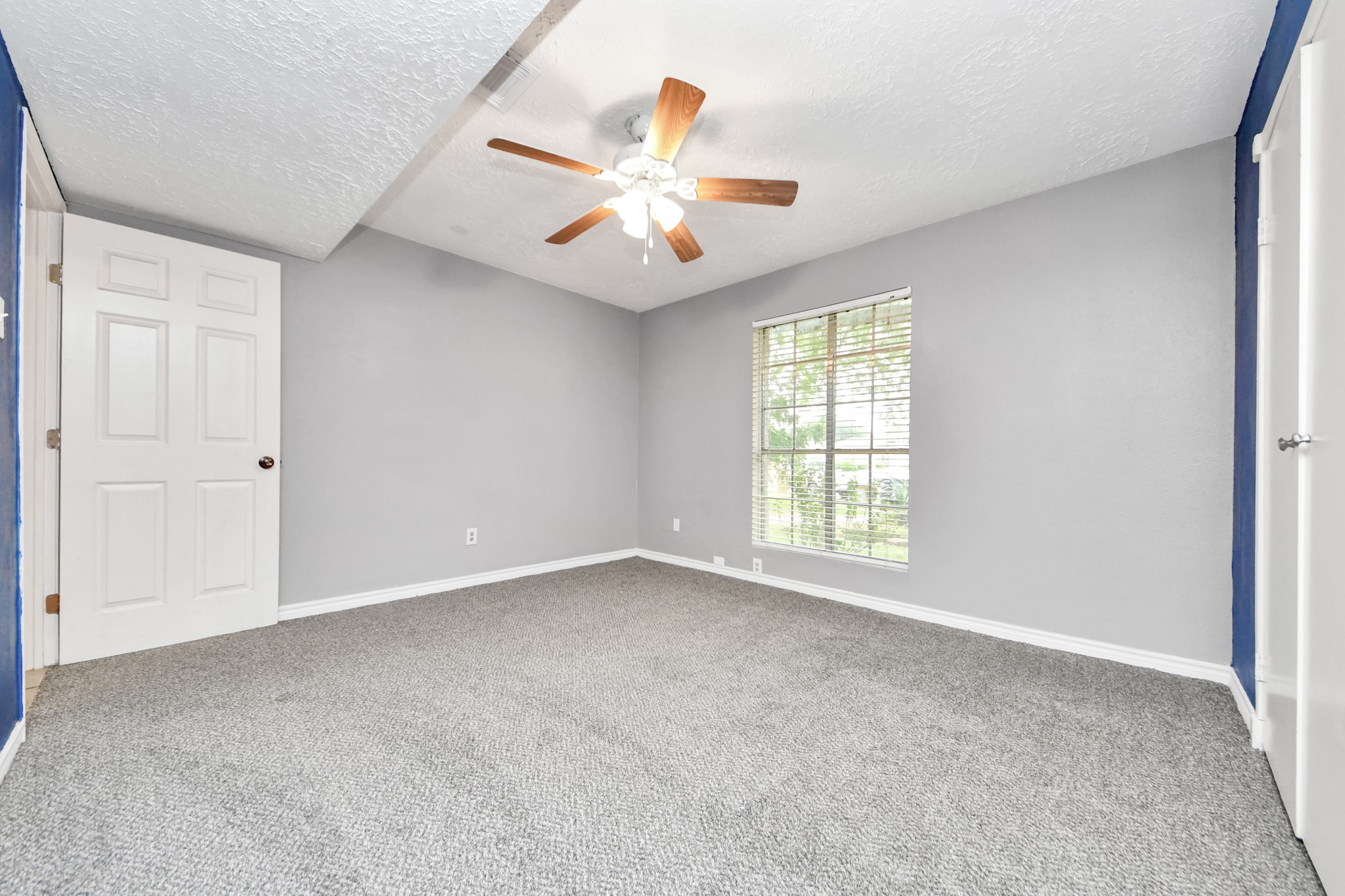 5409 Stone Creek Drive Property Photo 18