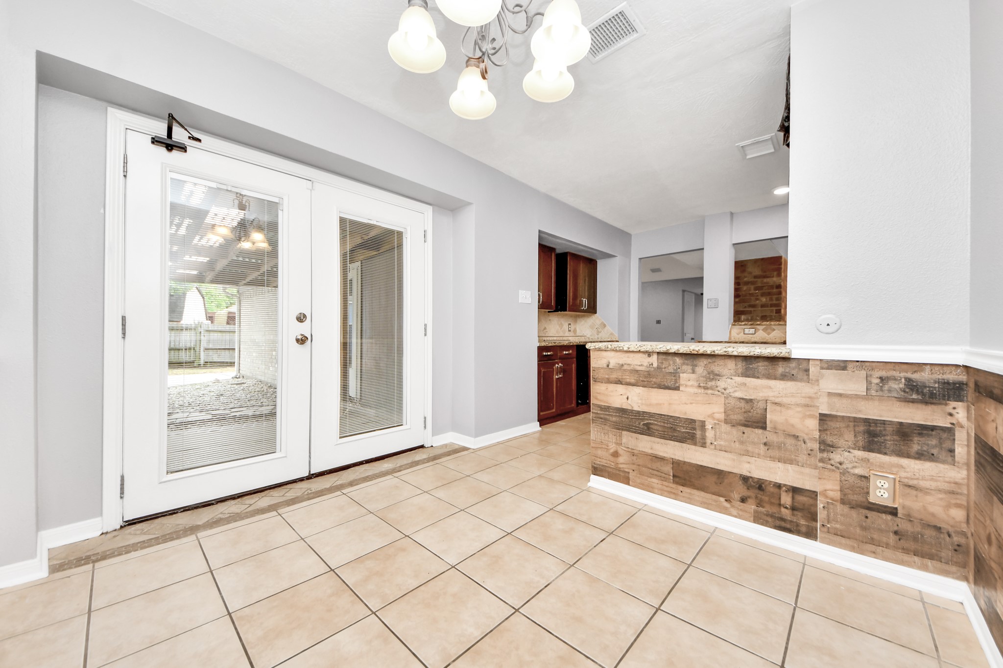 5409 Stone Creek Drive Property Photo 19