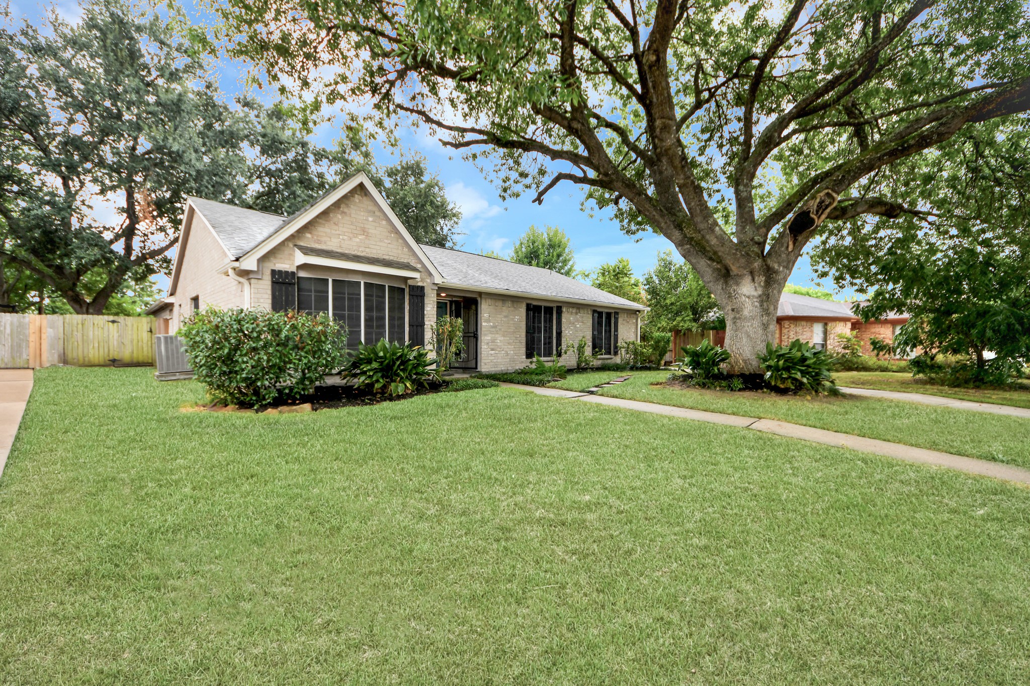 5409 Stone Creek Drive Property Photo 26