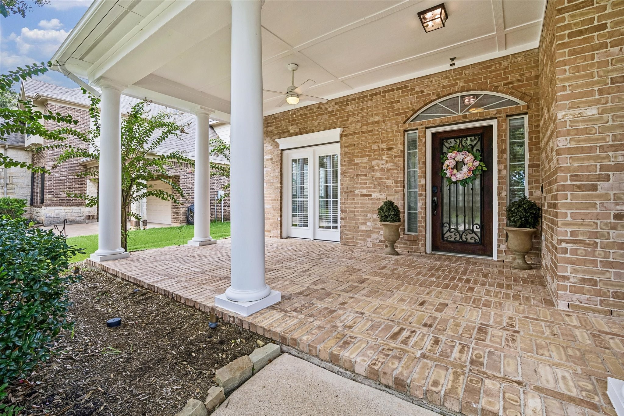 7715 Bayou Green Lane Property Photo 3