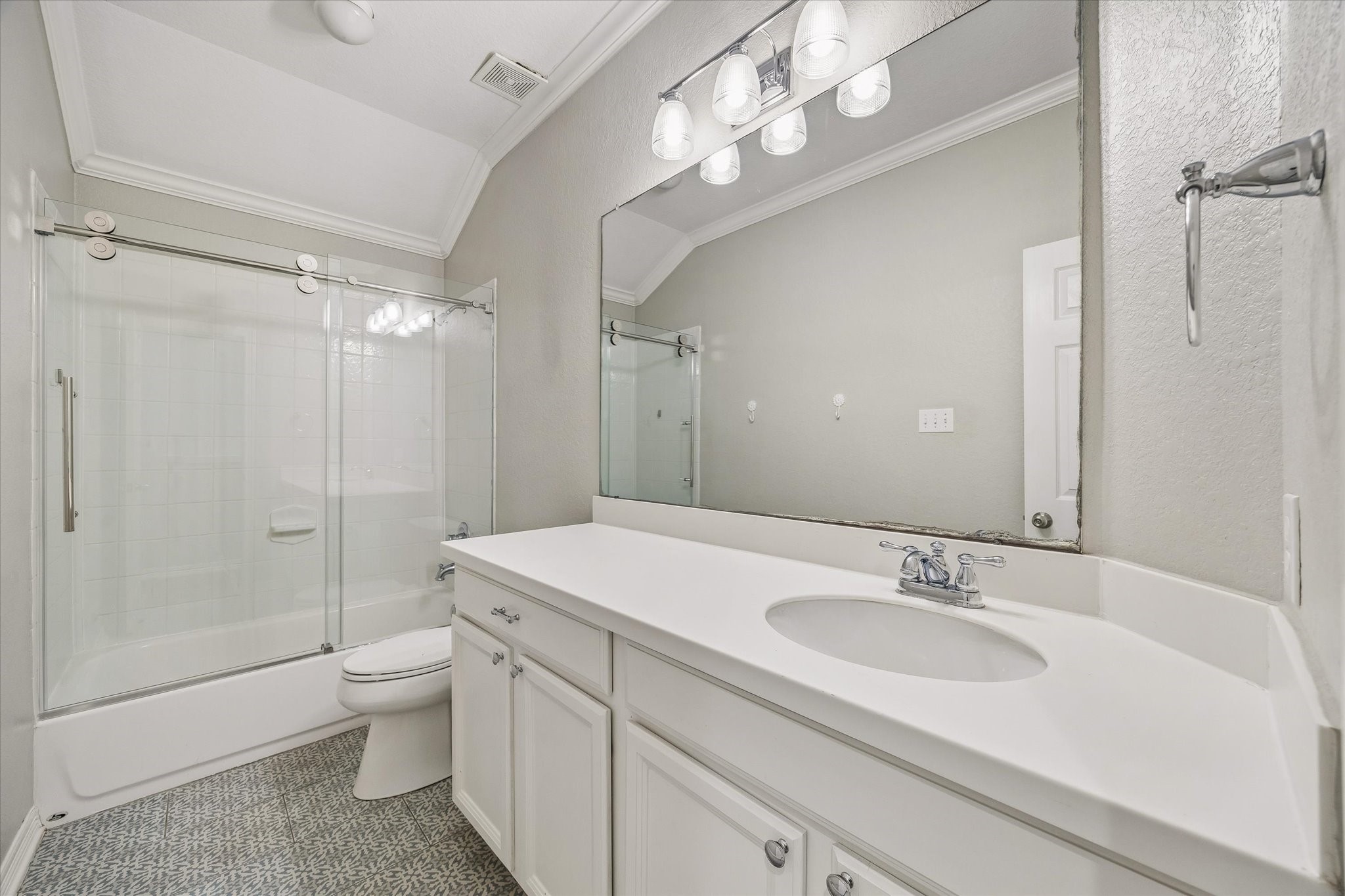 7715 Bayou Green Lane Property Photo 19