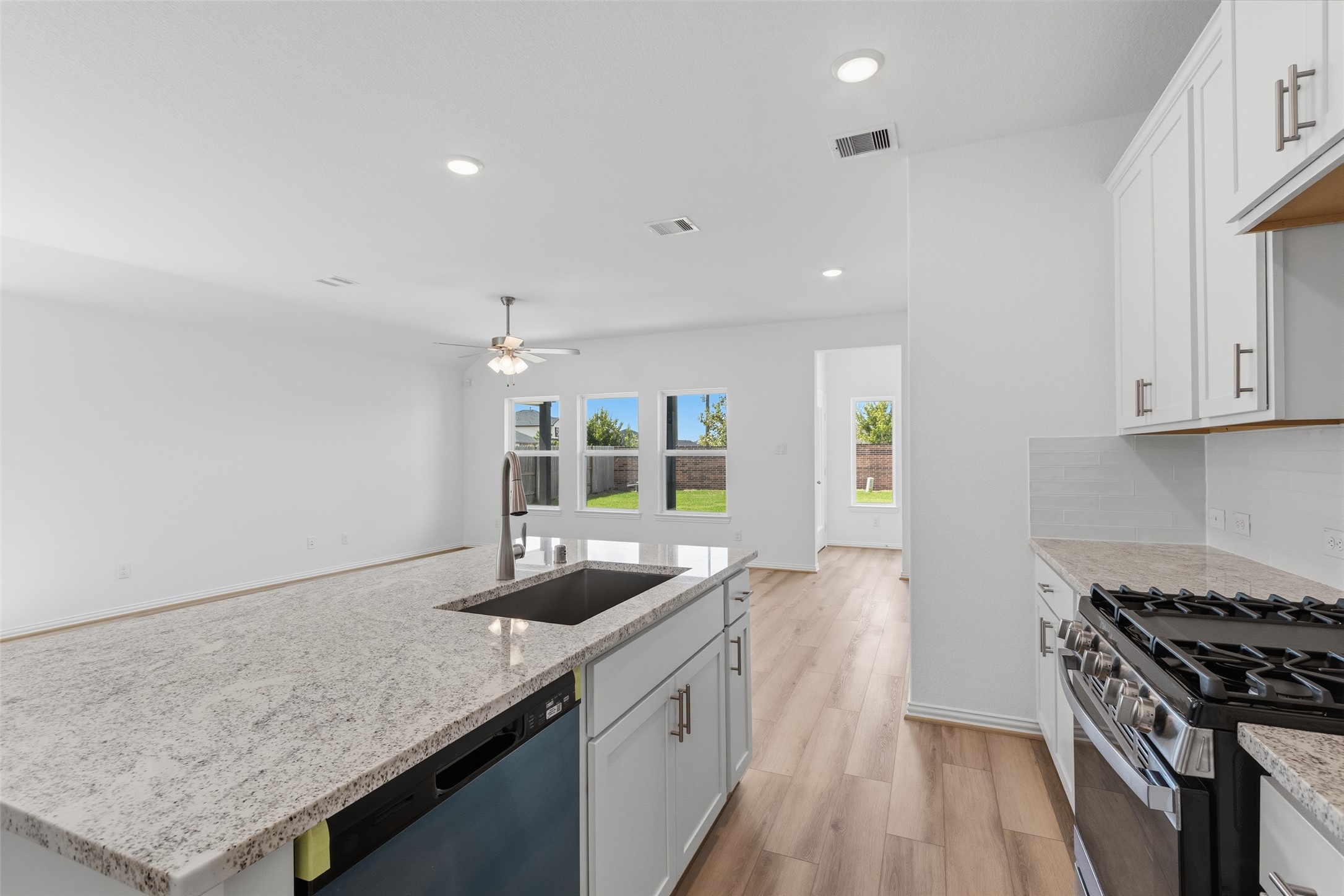 22214 Nissi Beach Drive Property Photo 9