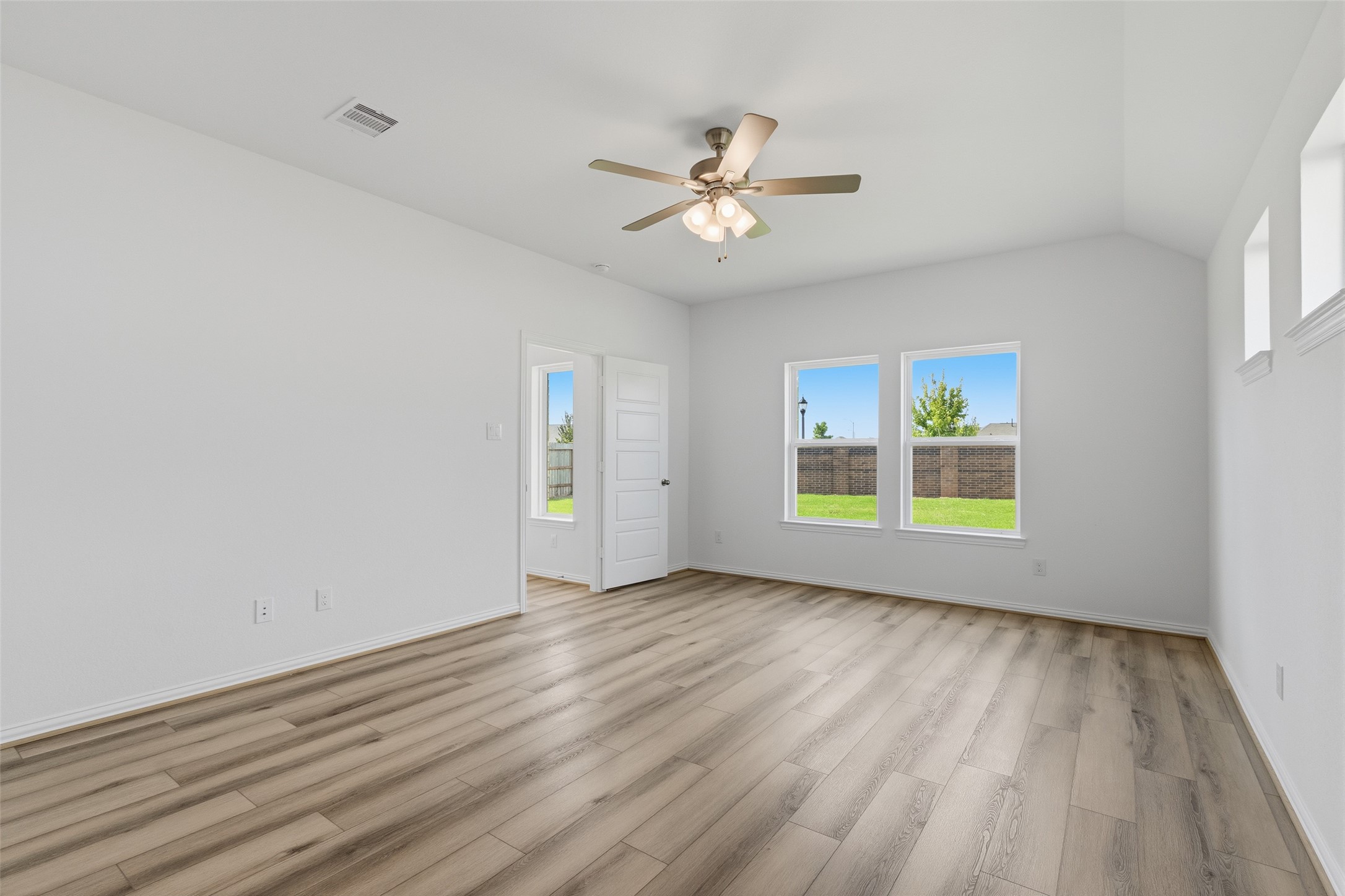 22214 Nissi Beach Drive Property Photo 14