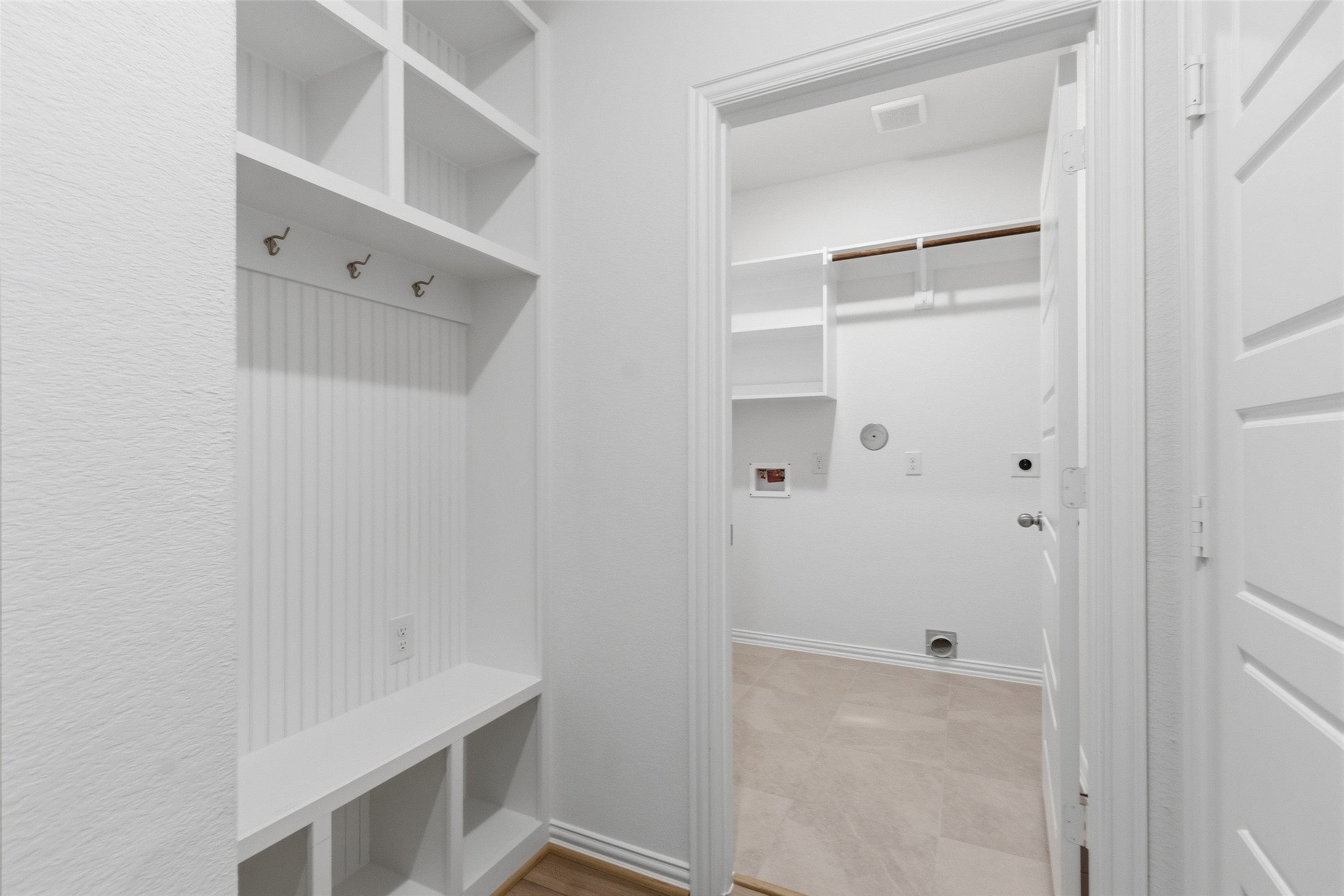 22214 Nissi Beach Drive Property Photo 25