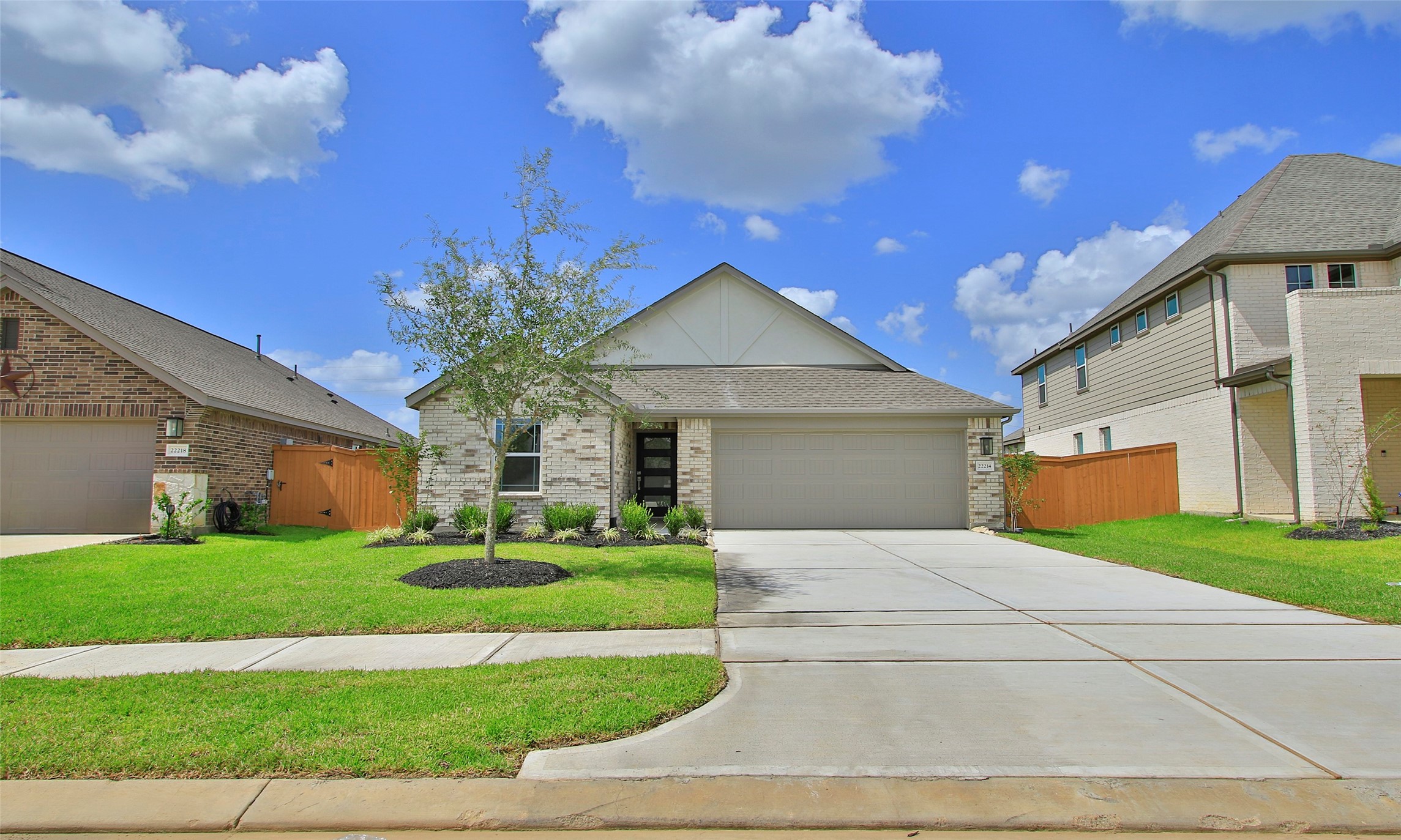 22214 Nissi Beach Drive Property Photo 41