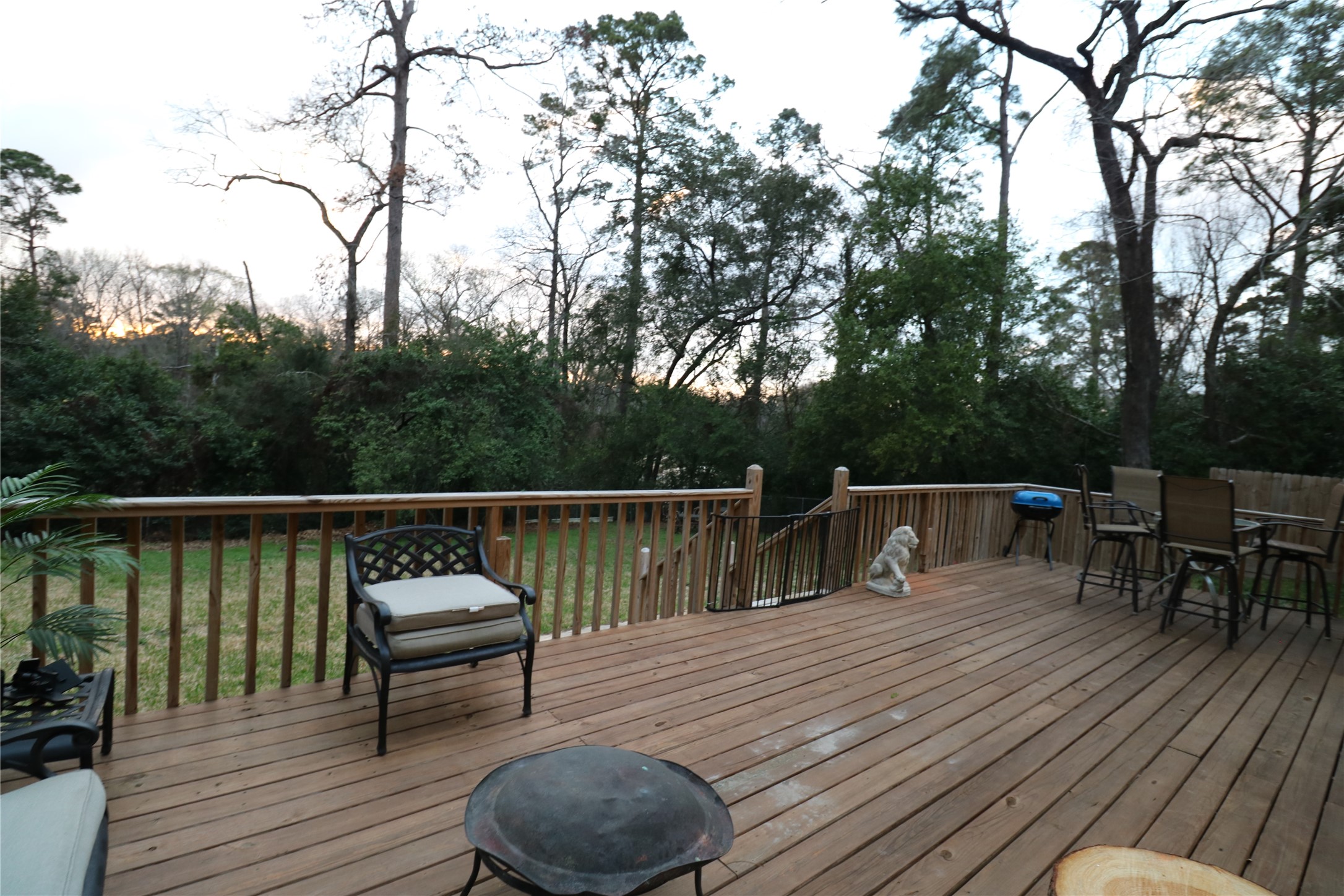 25107 Spring Creek Drive Property Photo 8