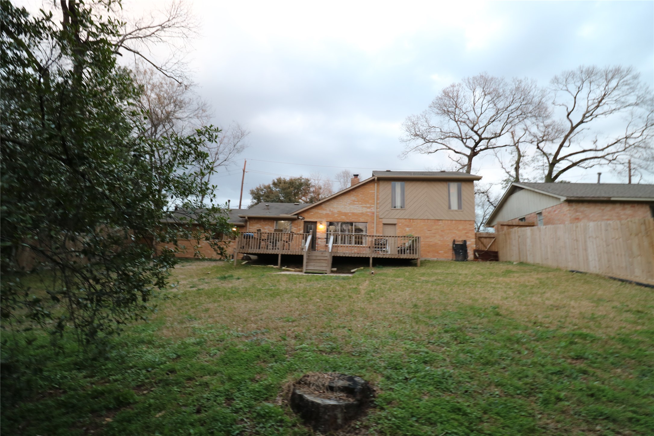 25107 Spring Creek Drive Property Photo 10