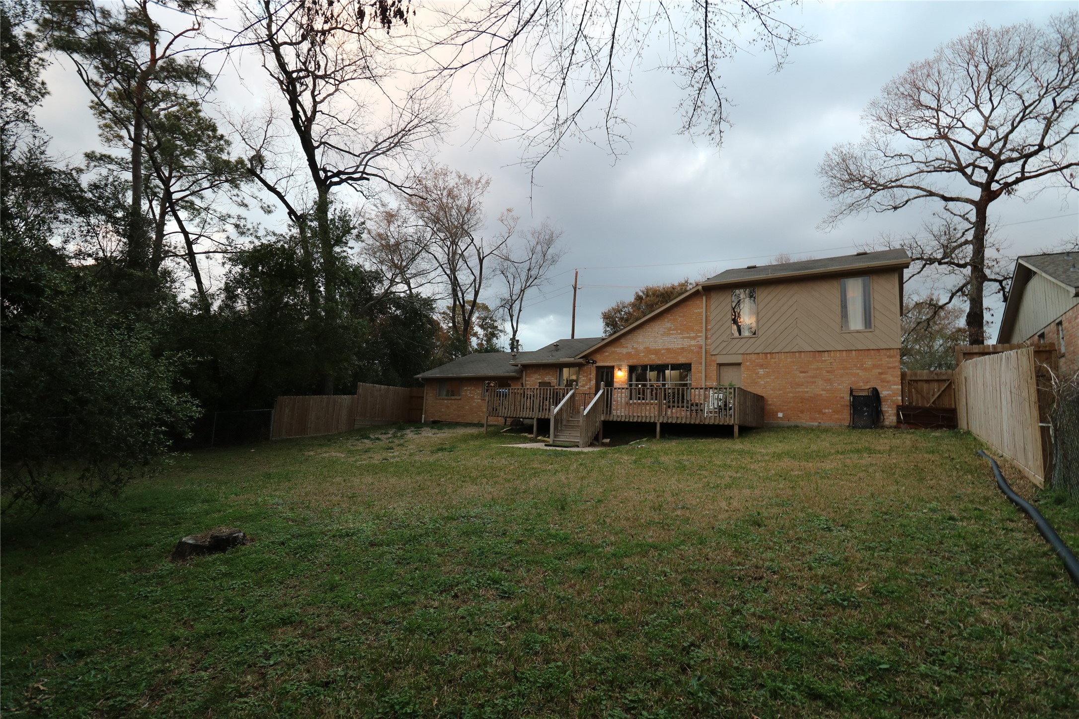 25107 Spring Creek Drive Property Photo 11