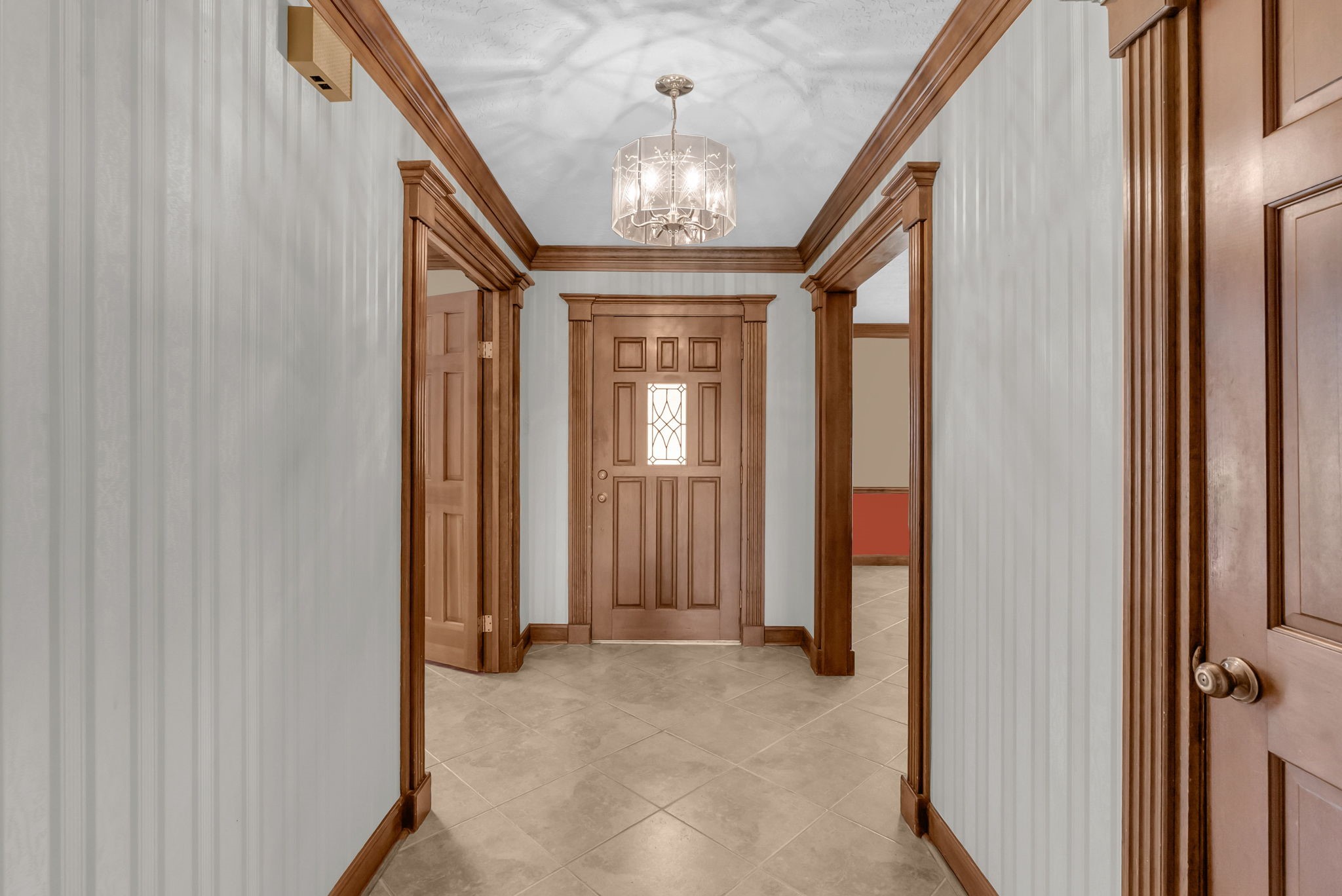 8111 Northbridge Drive Property Photo 5
