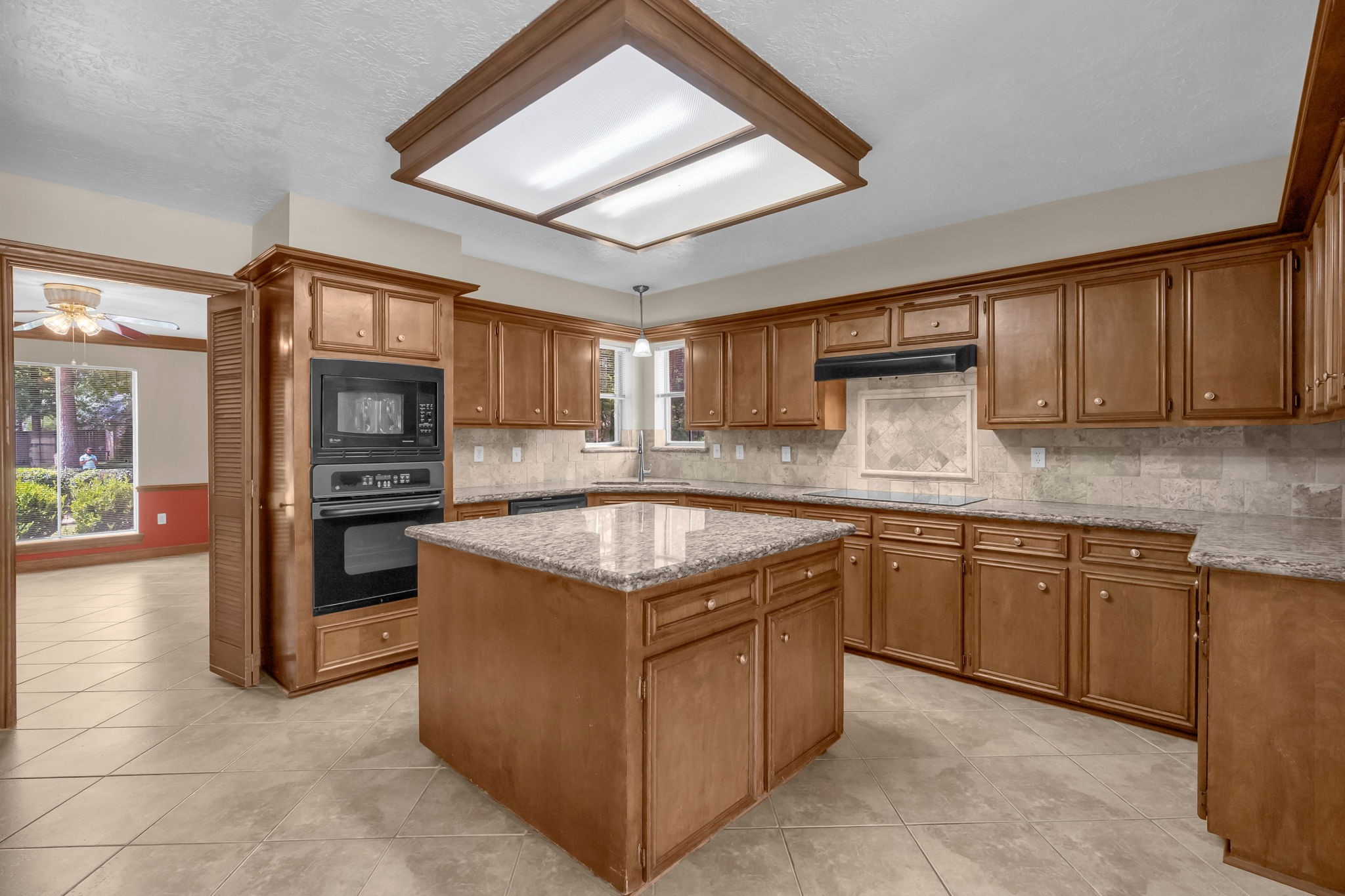 8111 Northbridge Drive Property Photo 12