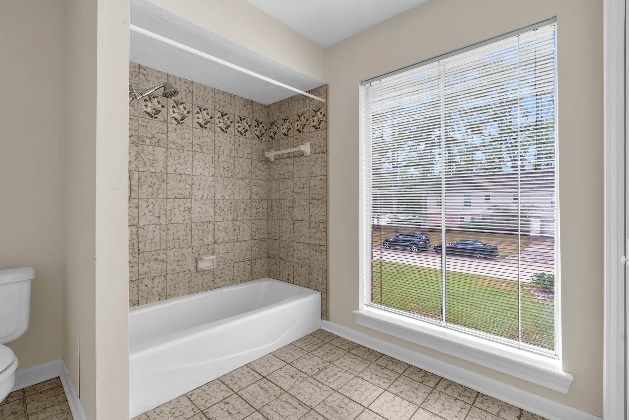 8111 Northbridge Drive Property Photo 29