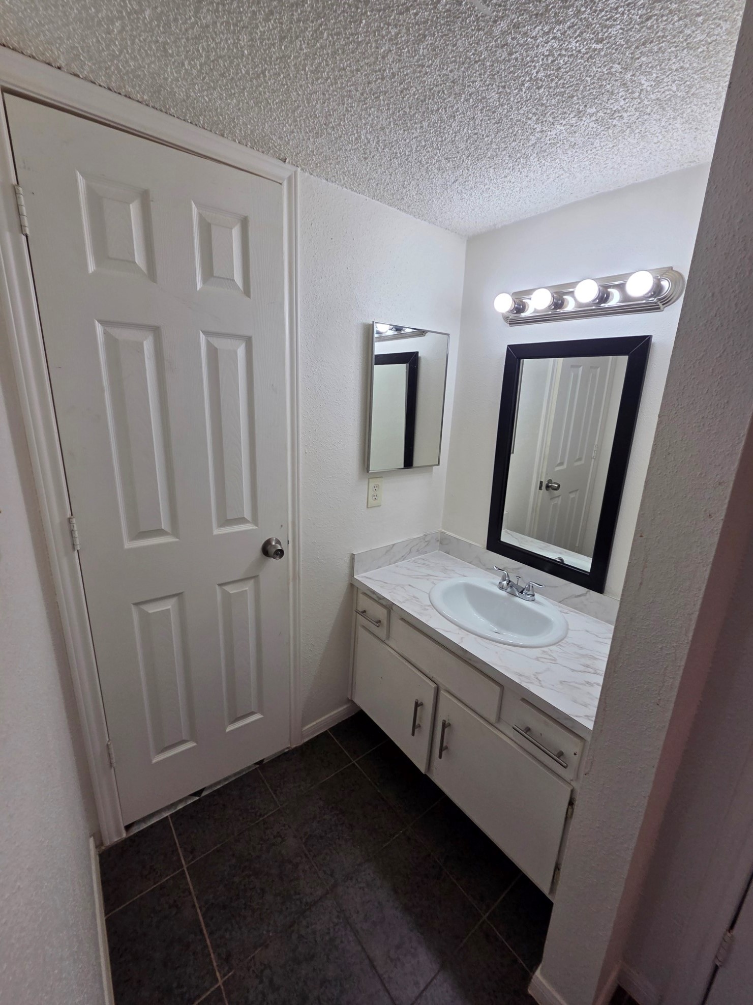 1516 Bay Area Boulevard B2 Property Photo 7